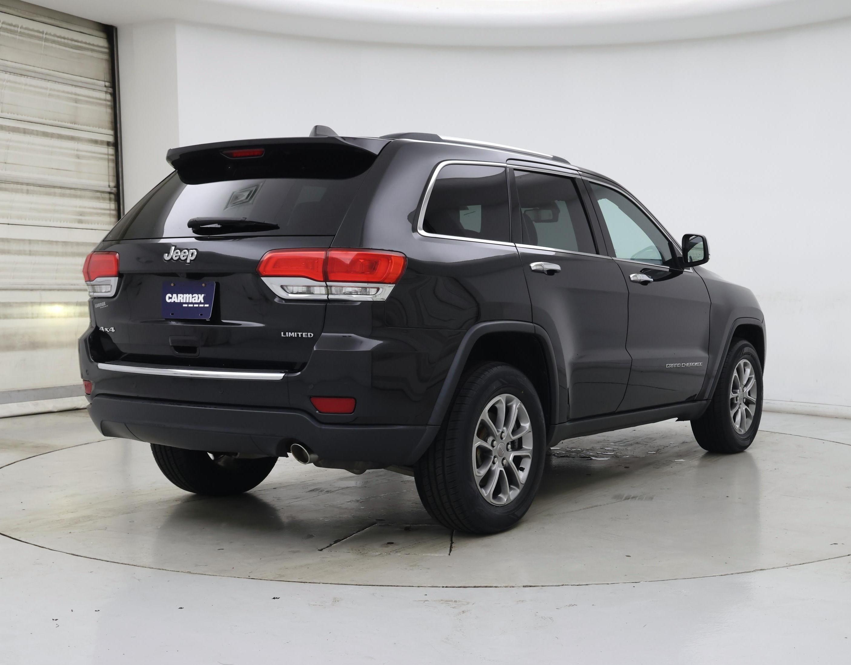 Thumbnail: 2015 Jeep Grand Cherokee - 8