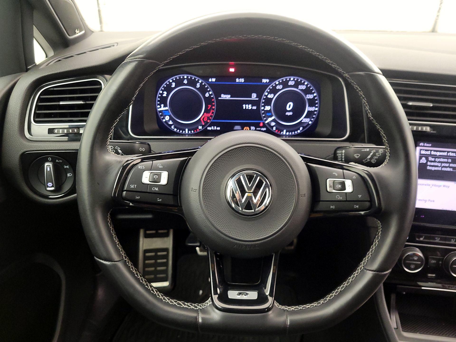 Thumbnail: 2018 Volkswagen Golf - 10