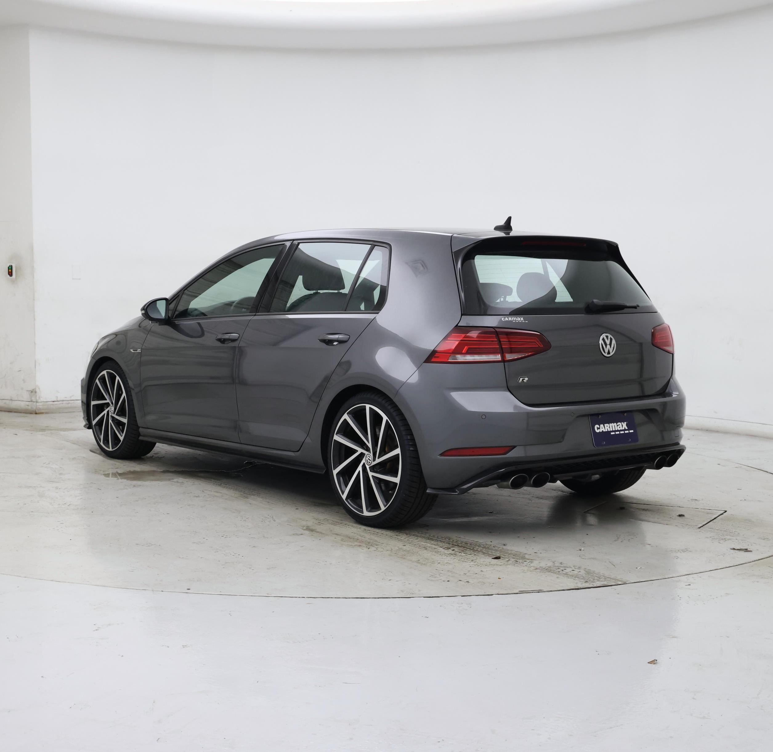 Thumbnail: 2018 Volkswagen Golf - 2