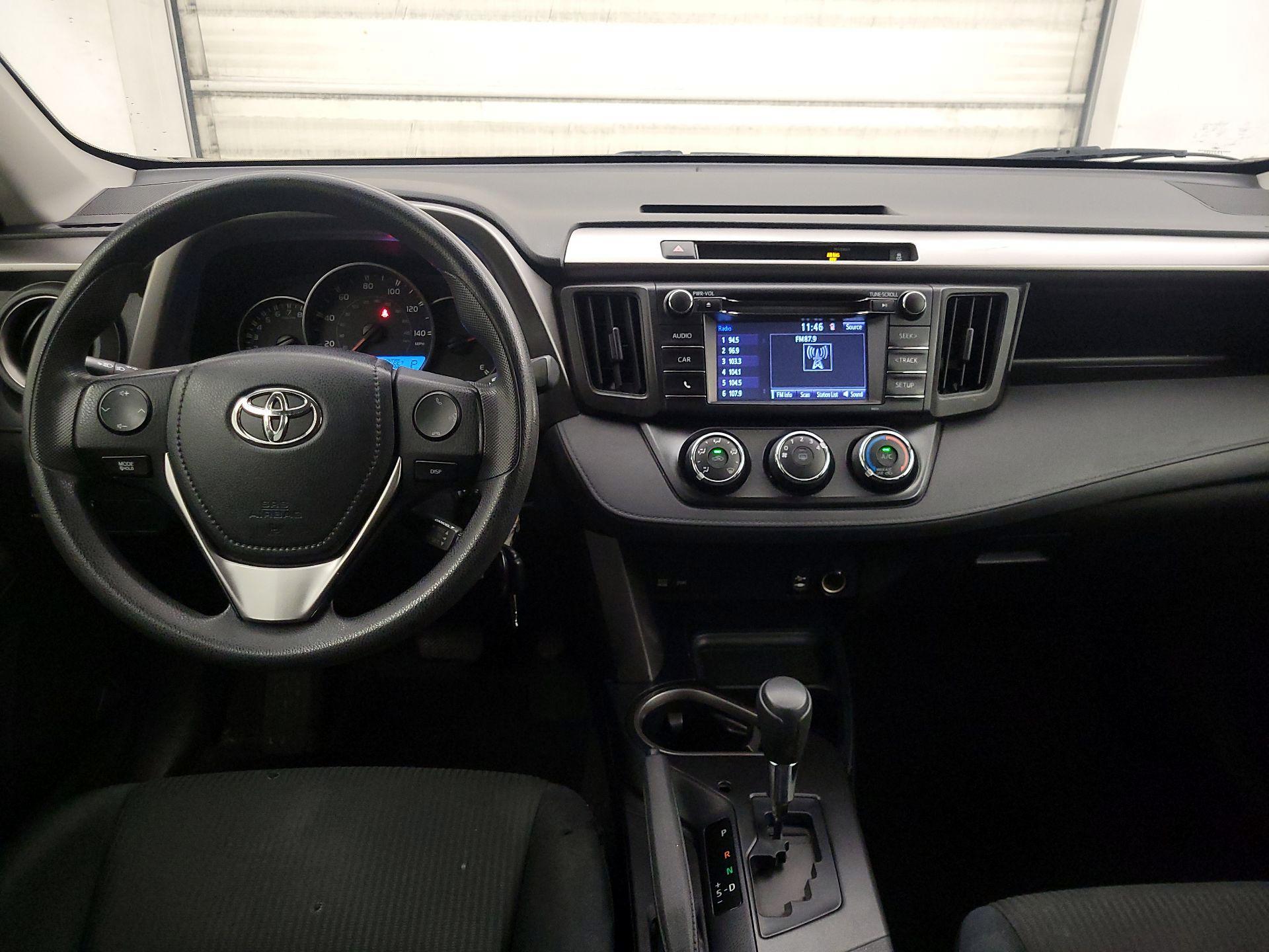Thumbnail: 2016 Toyota RAV4 - 9