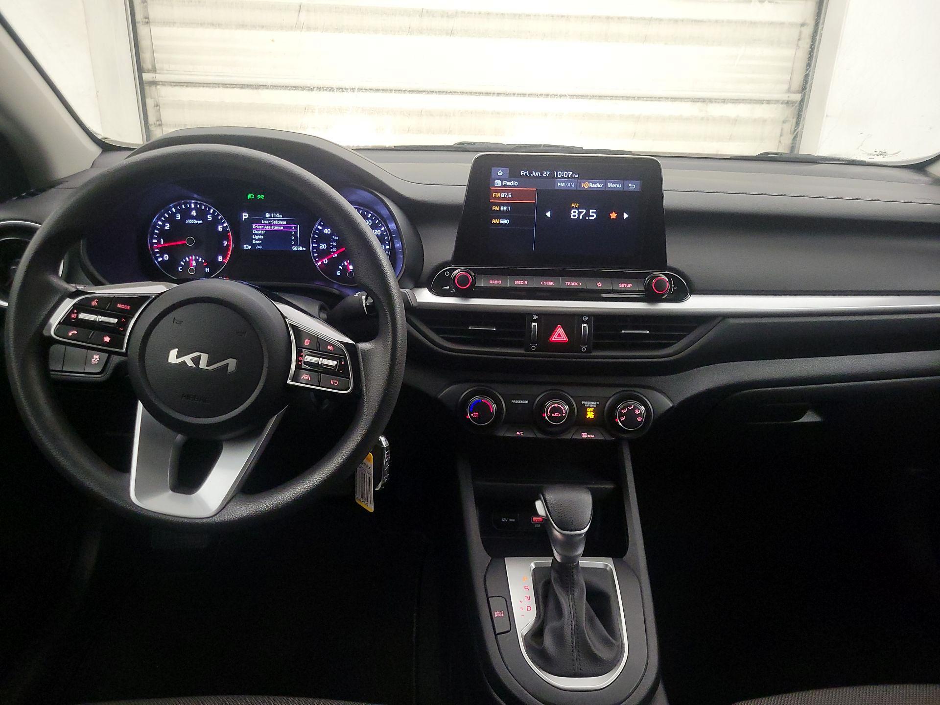 Thumbnail: 2024 Kia Forte - 9