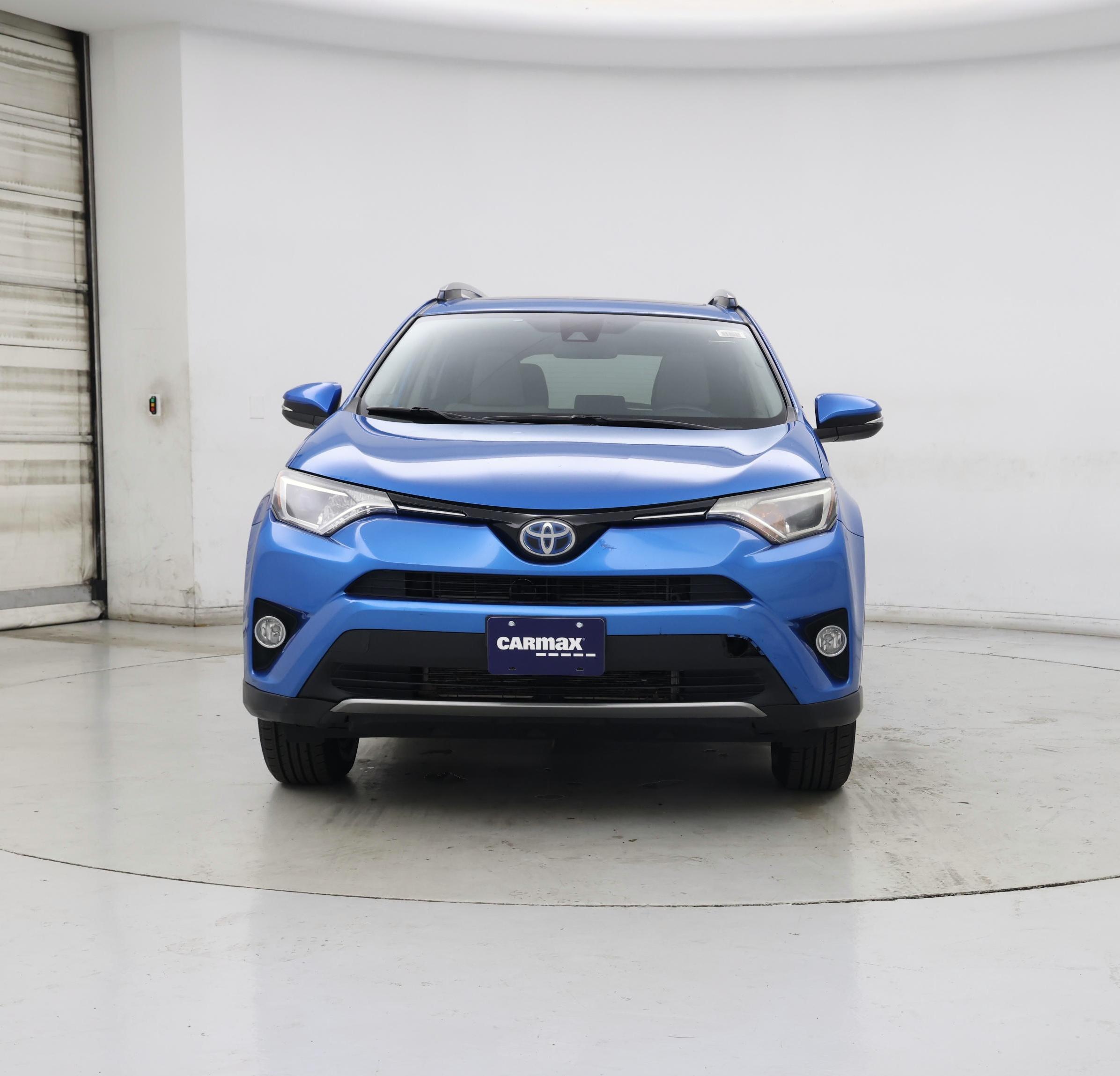 Thumbnail: 2017 Toyota RAV4 - 5