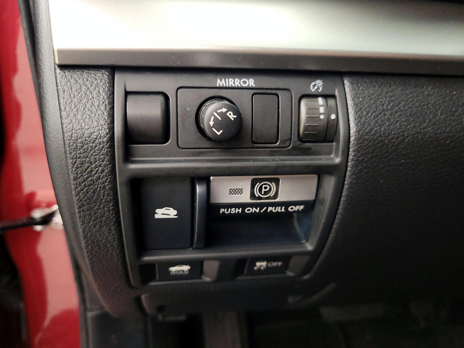Thumbnail: 2013 Subaru Legacy - 11