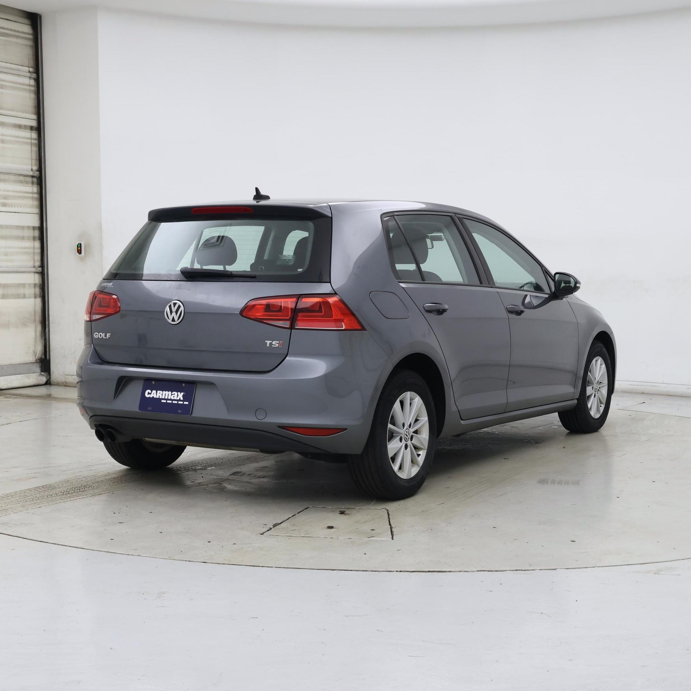 Thumbnail: 2017 Volkswagen Golf - 8