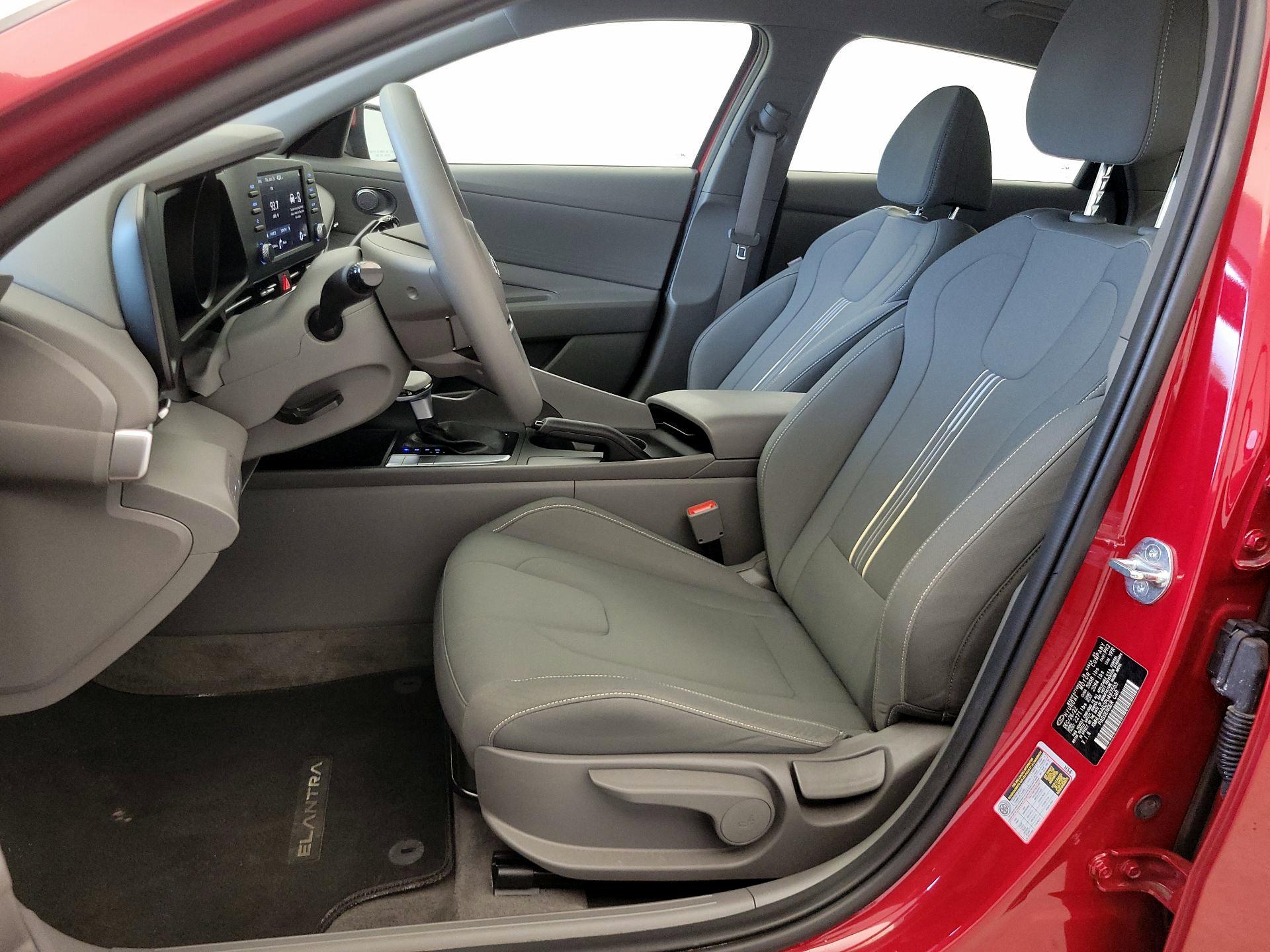 Thumbnail: 2023 Hyundai Elantra - 11