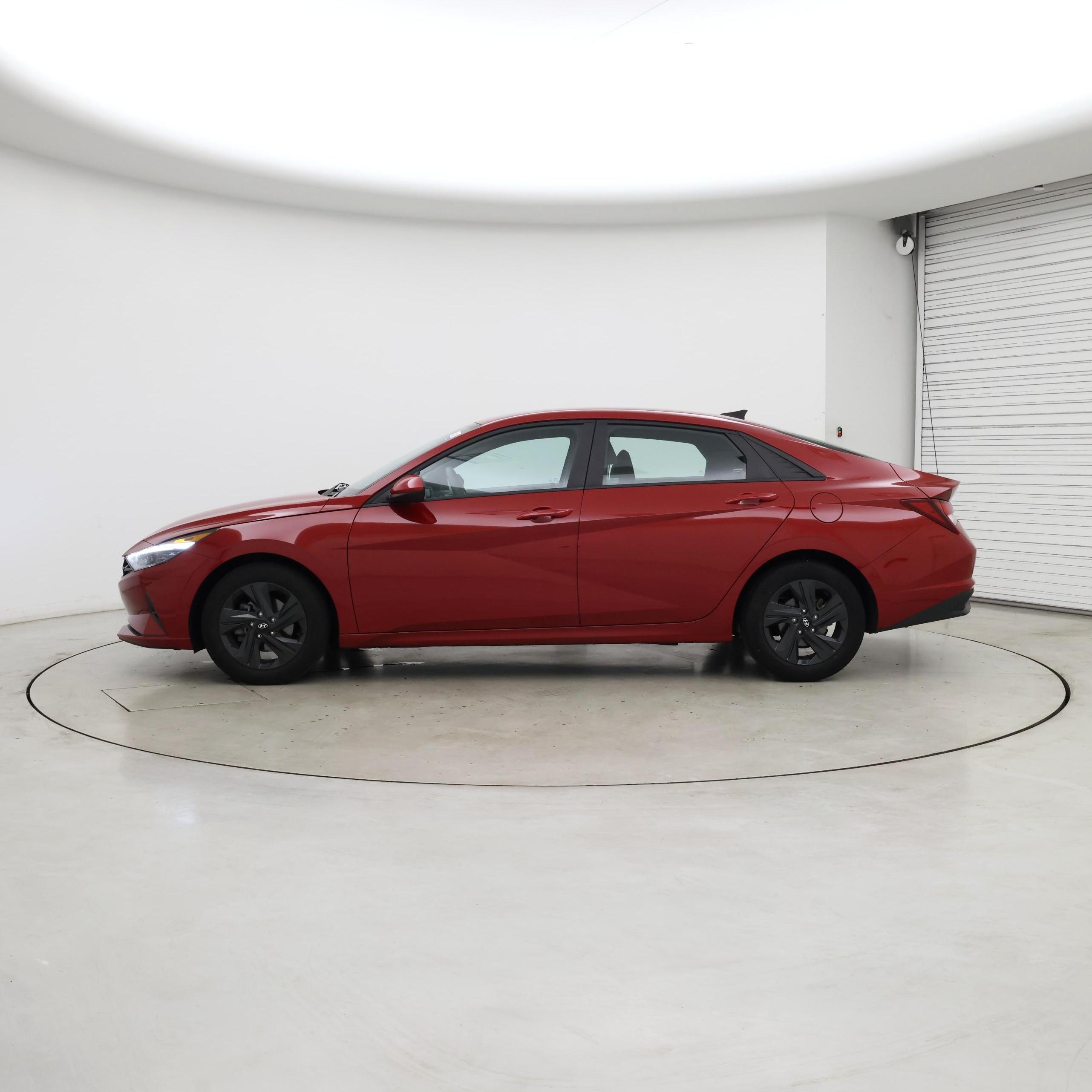 Thumbnail: 2023 Hyundai Elantra - 3