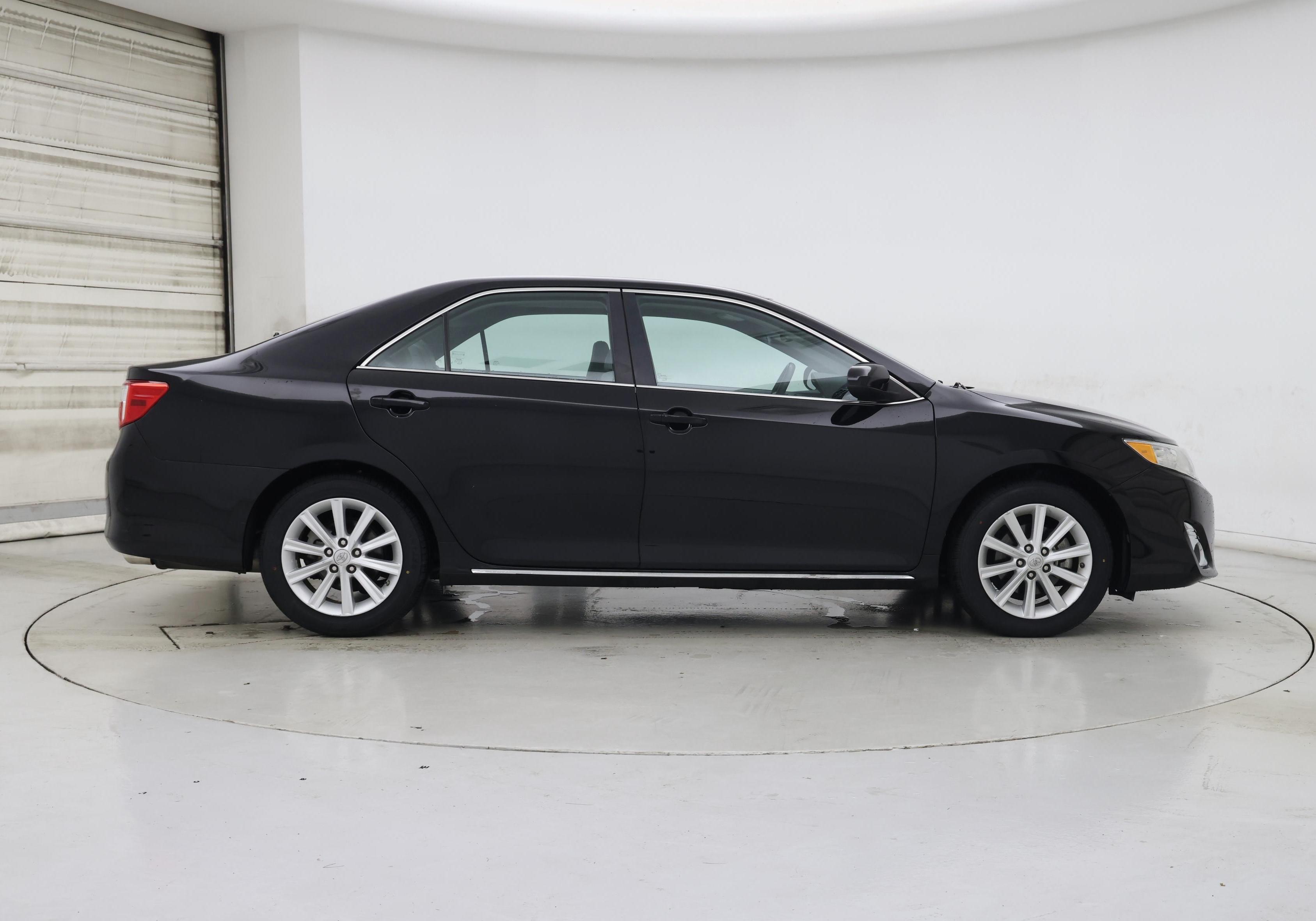 Thumbnail: 2014 Toyota Camry - 7
