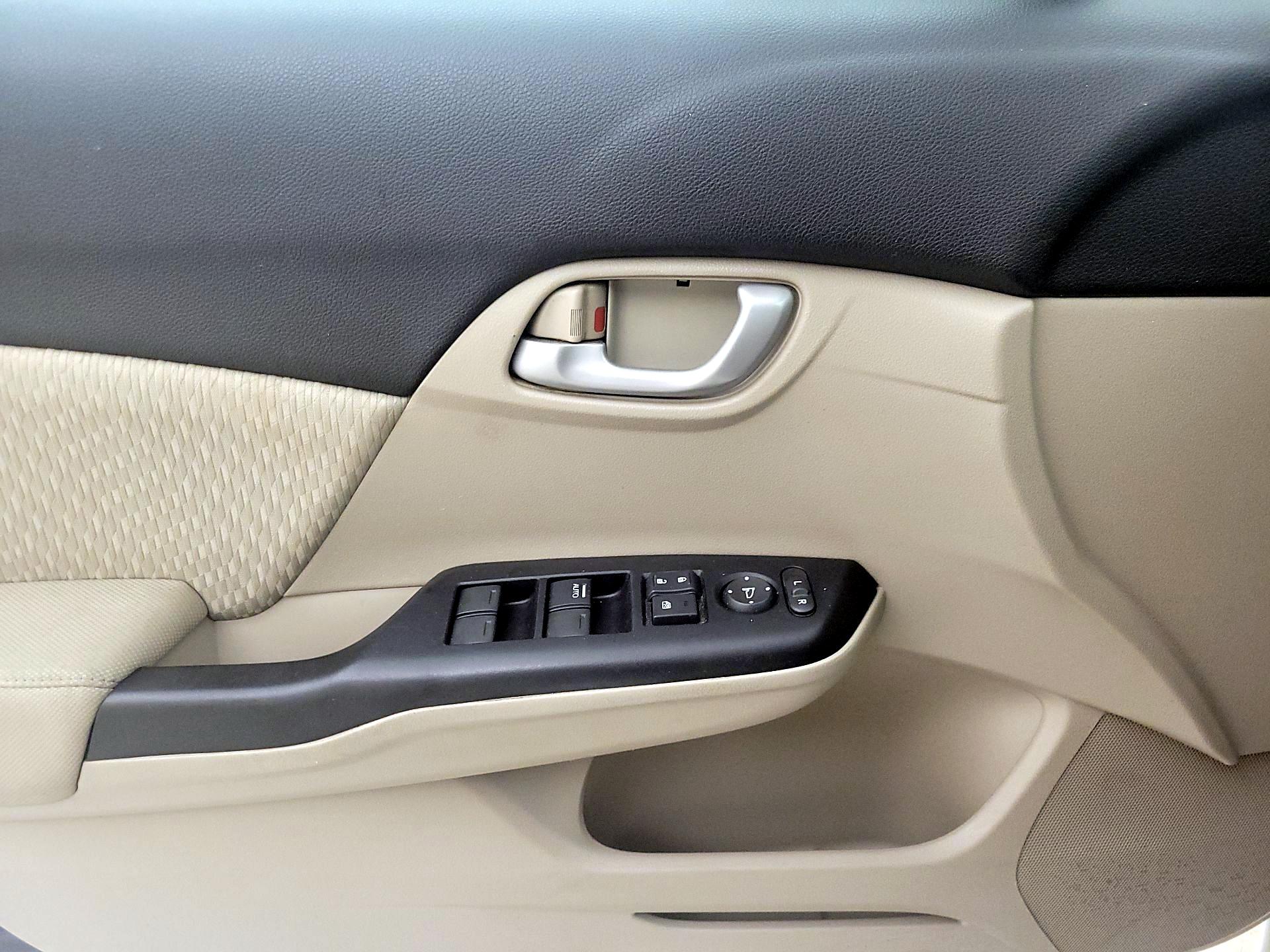 Thumbnail: 2014 Honda Civic - 12