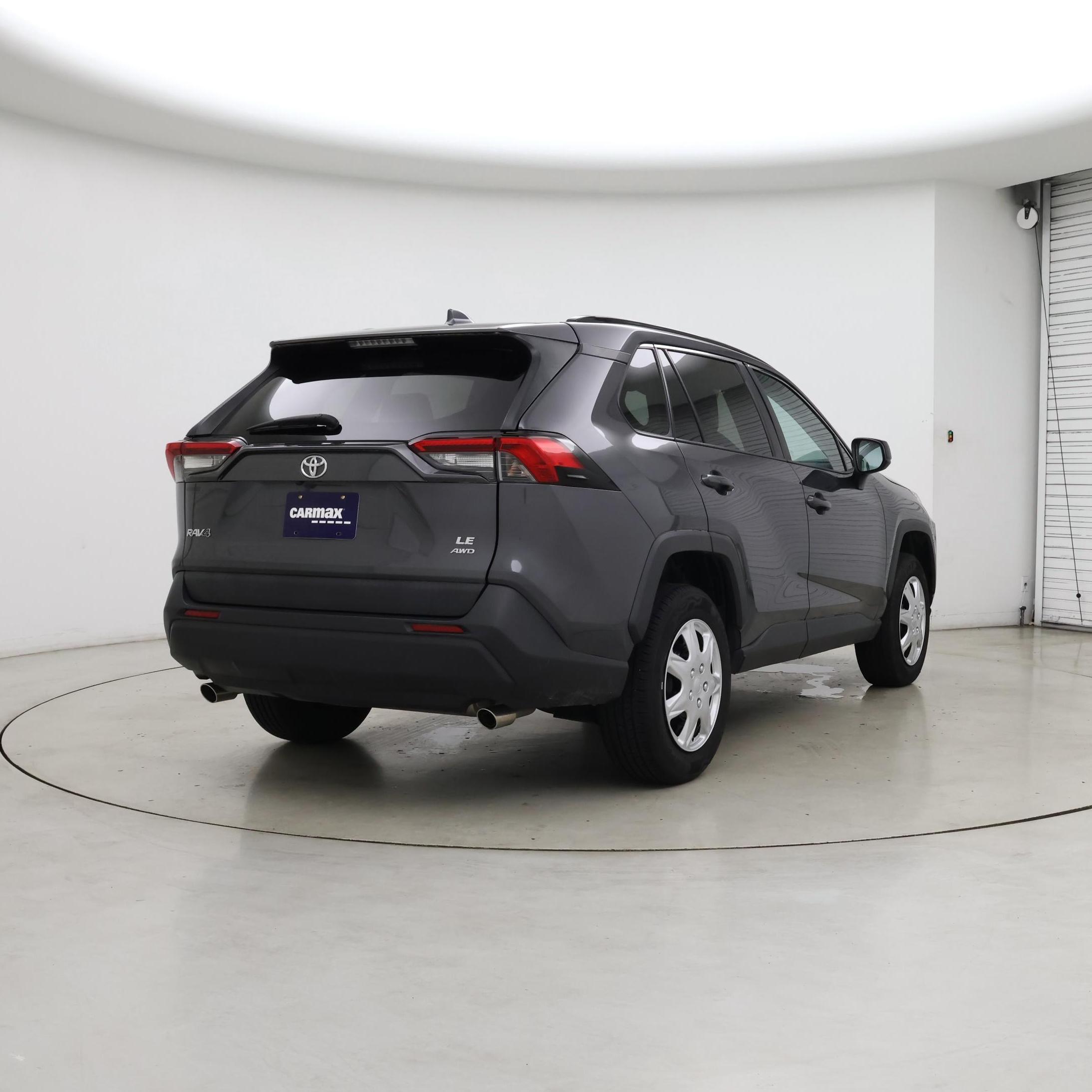 Thumbnail: 2019 Toyota RAV4 - 8