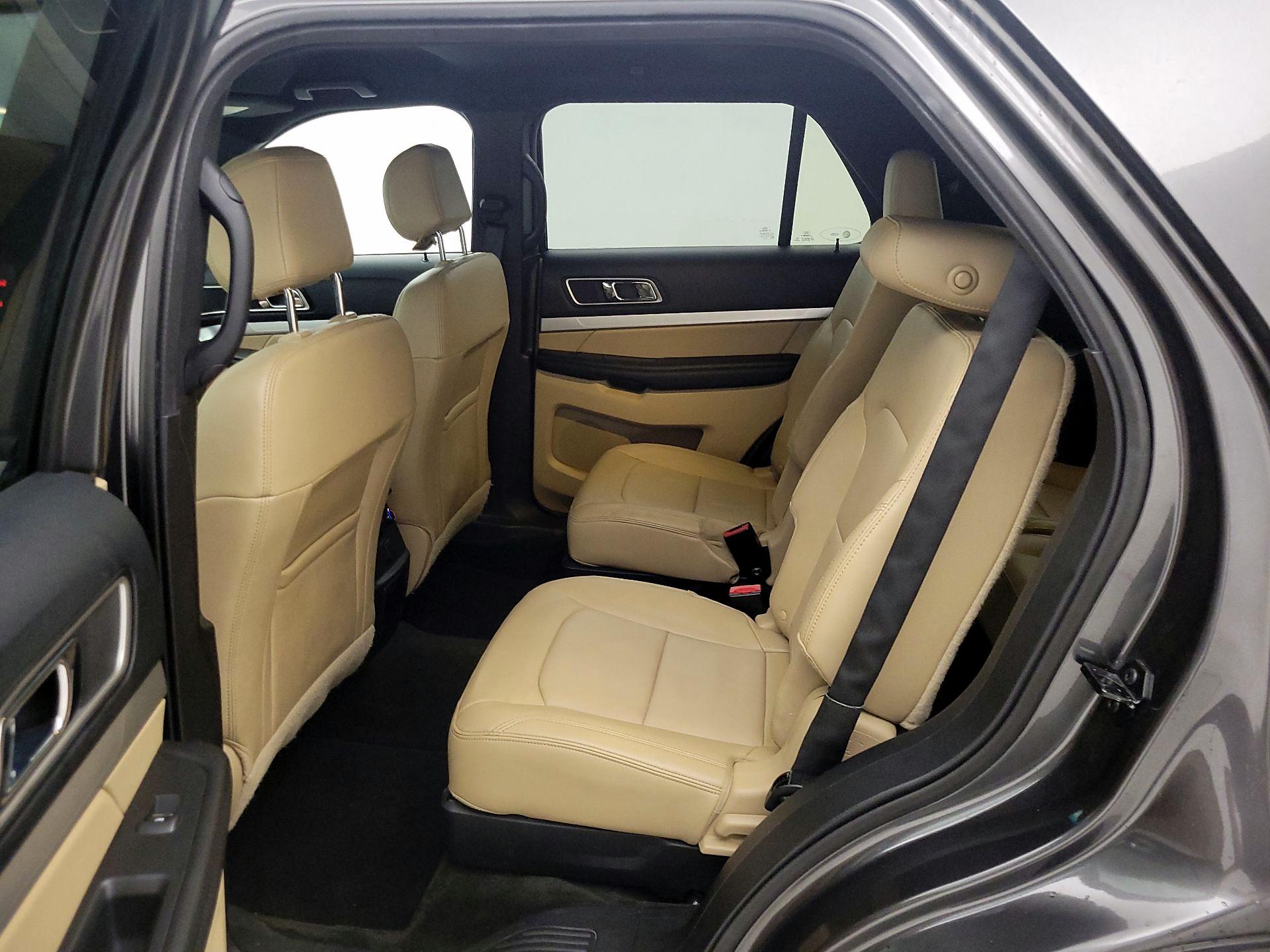 Thumbnail: 2016 Ford Explorer - 19