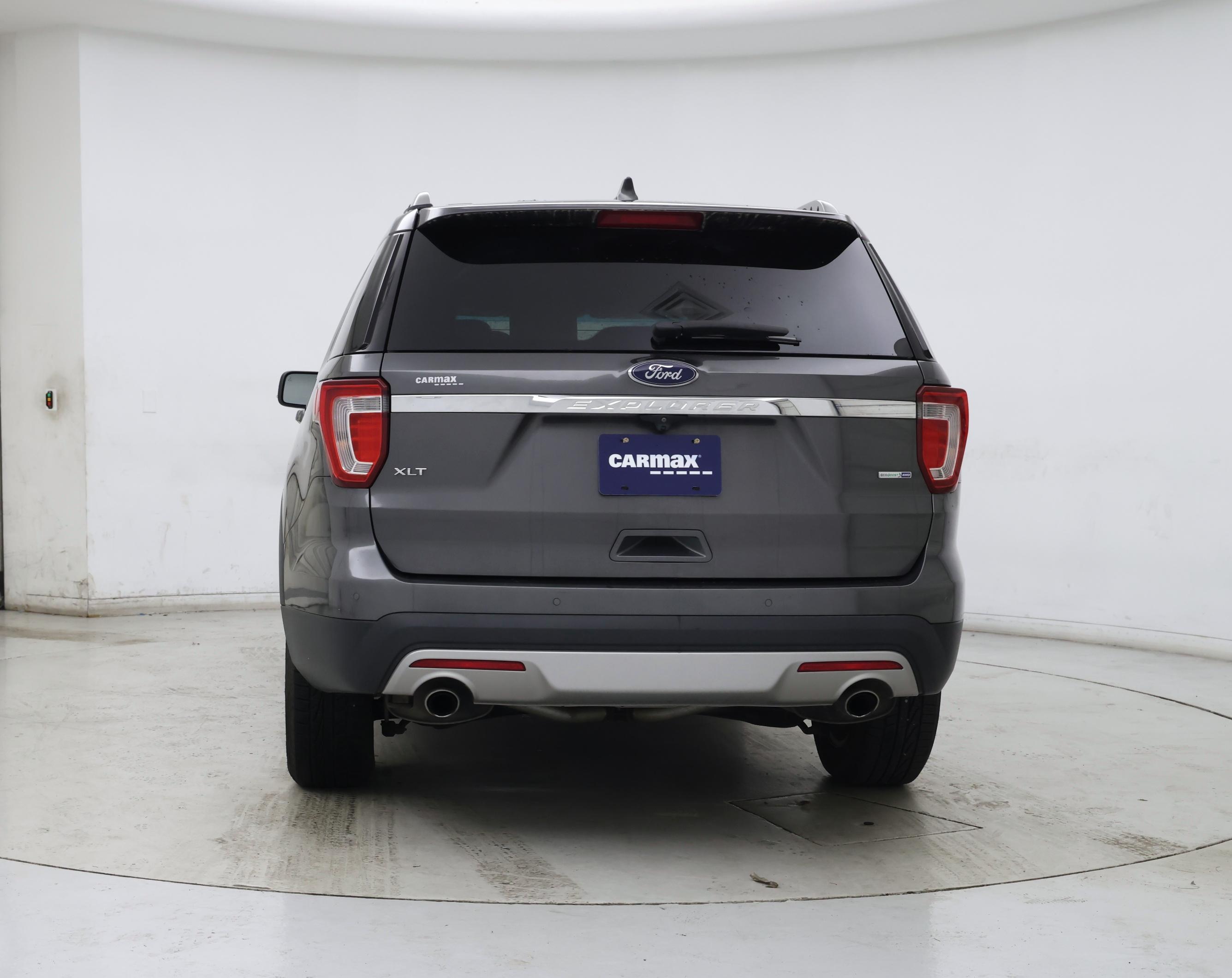 Thumbnail: 2016 Ford Explorer - 6
