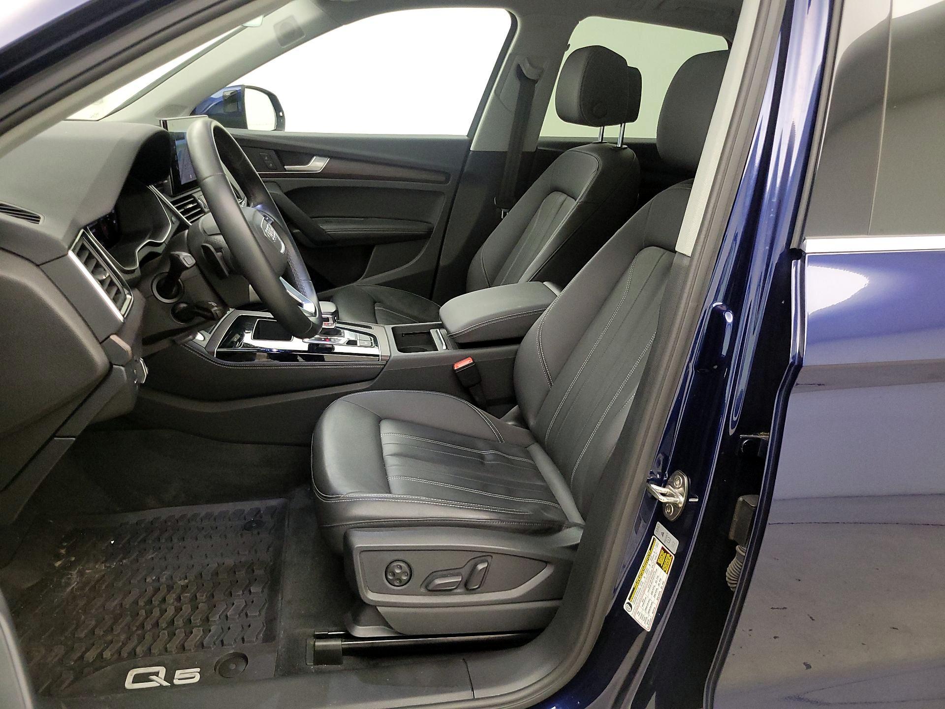 Thumbnail: 2021 Audi Q5 - 11