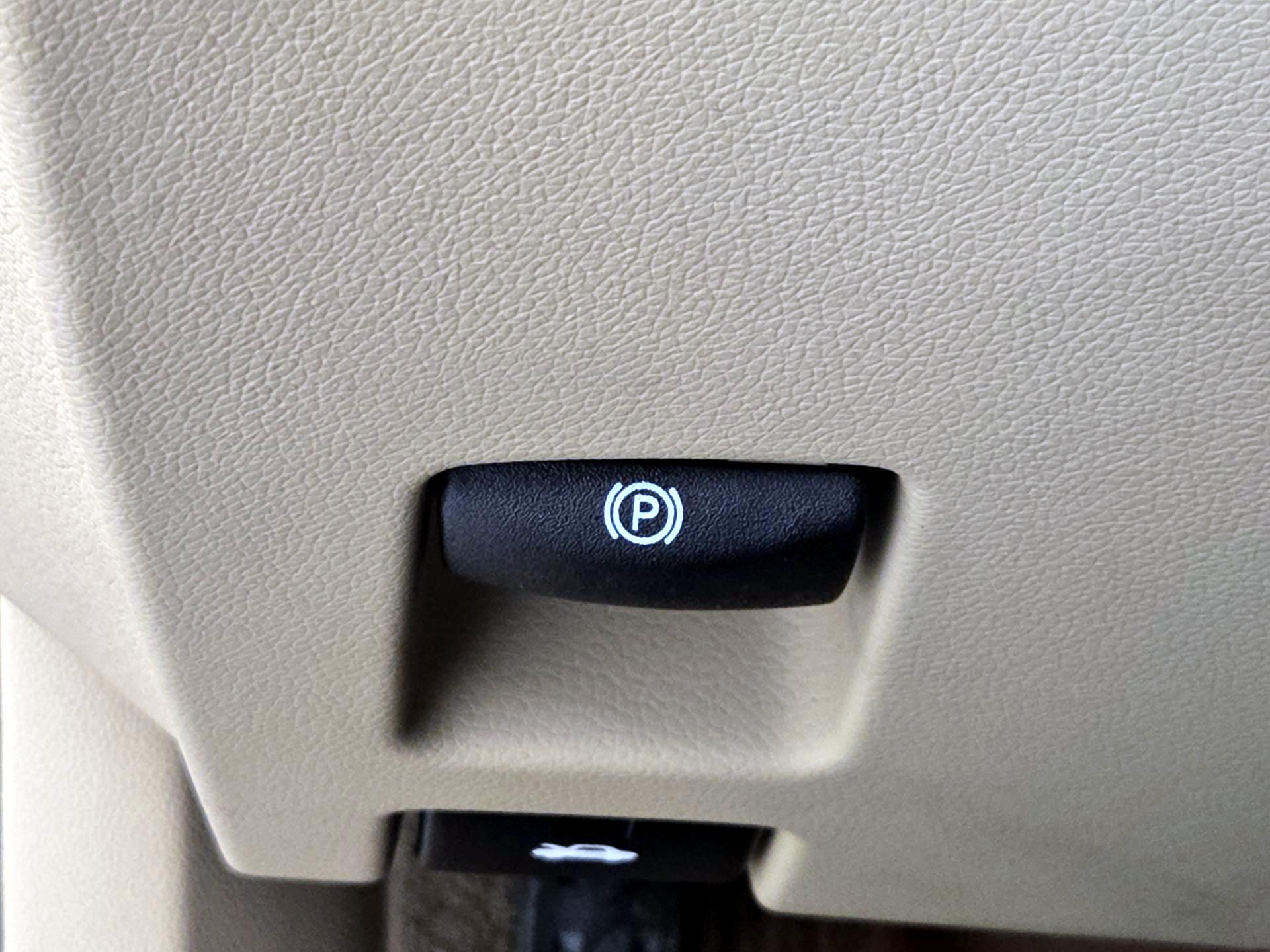 Thumbnail: 2013 Cadillac CTS - 13