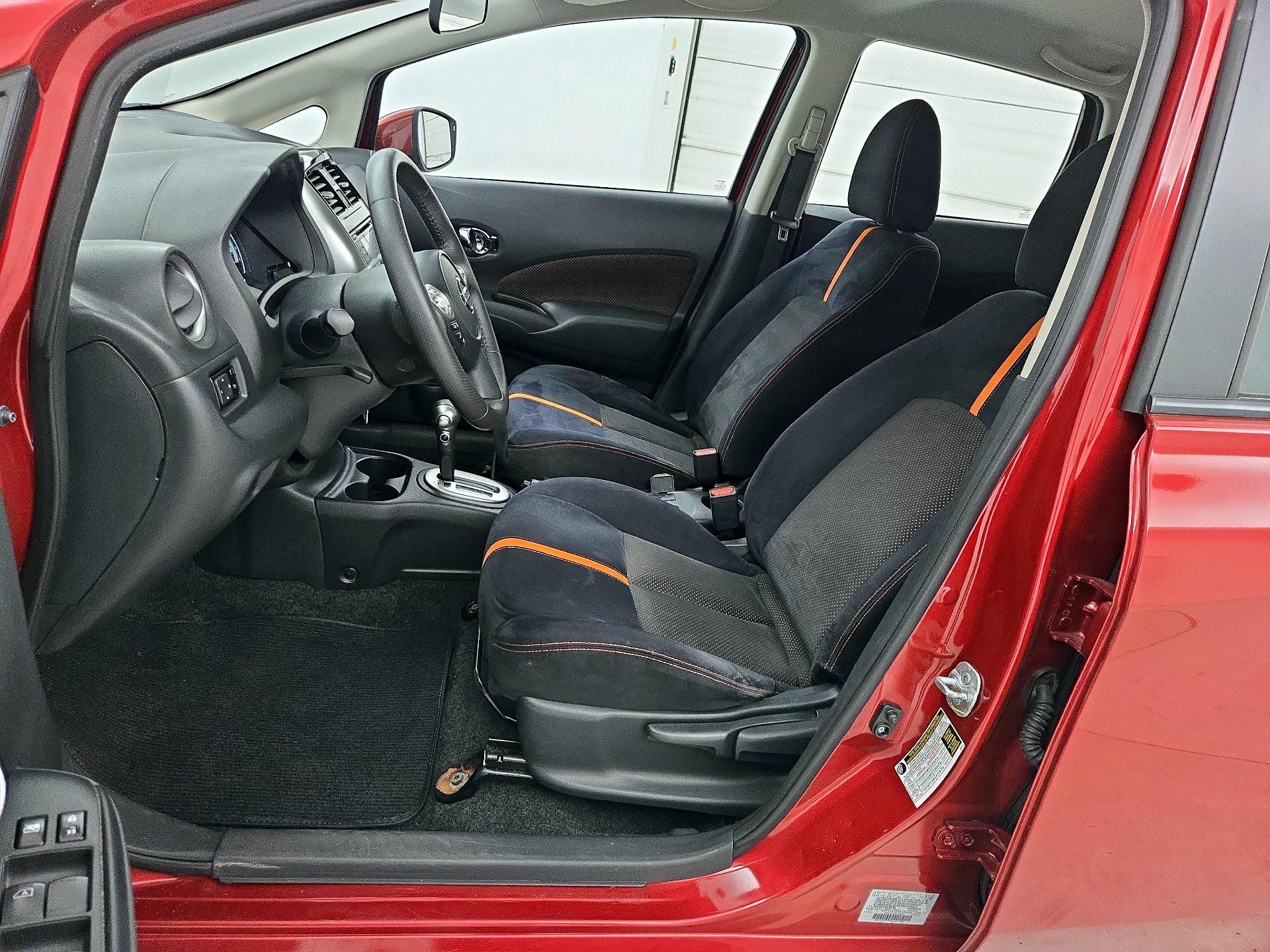 Thumbnail: 2016 Nissan Versa Note - 11