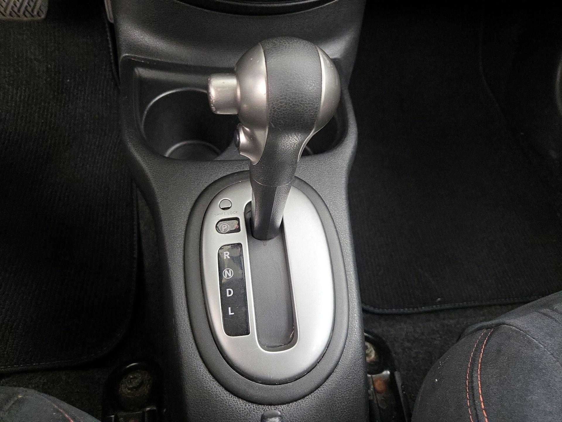 Thumbnail: 2016 Nissan Versa Note - 17