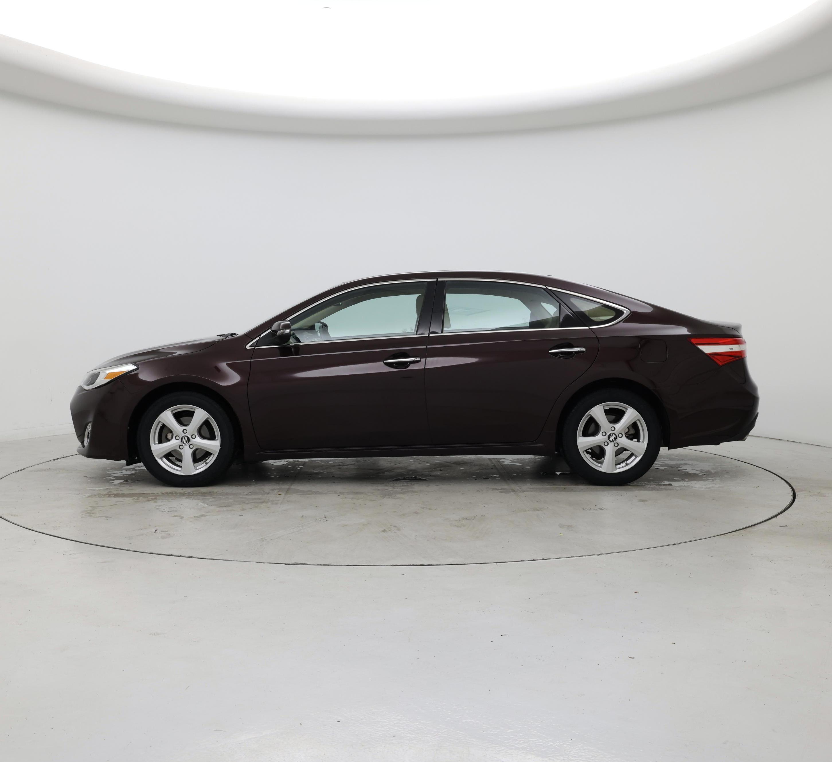 Thumbnail: 2015 Toyota Avalon - 3