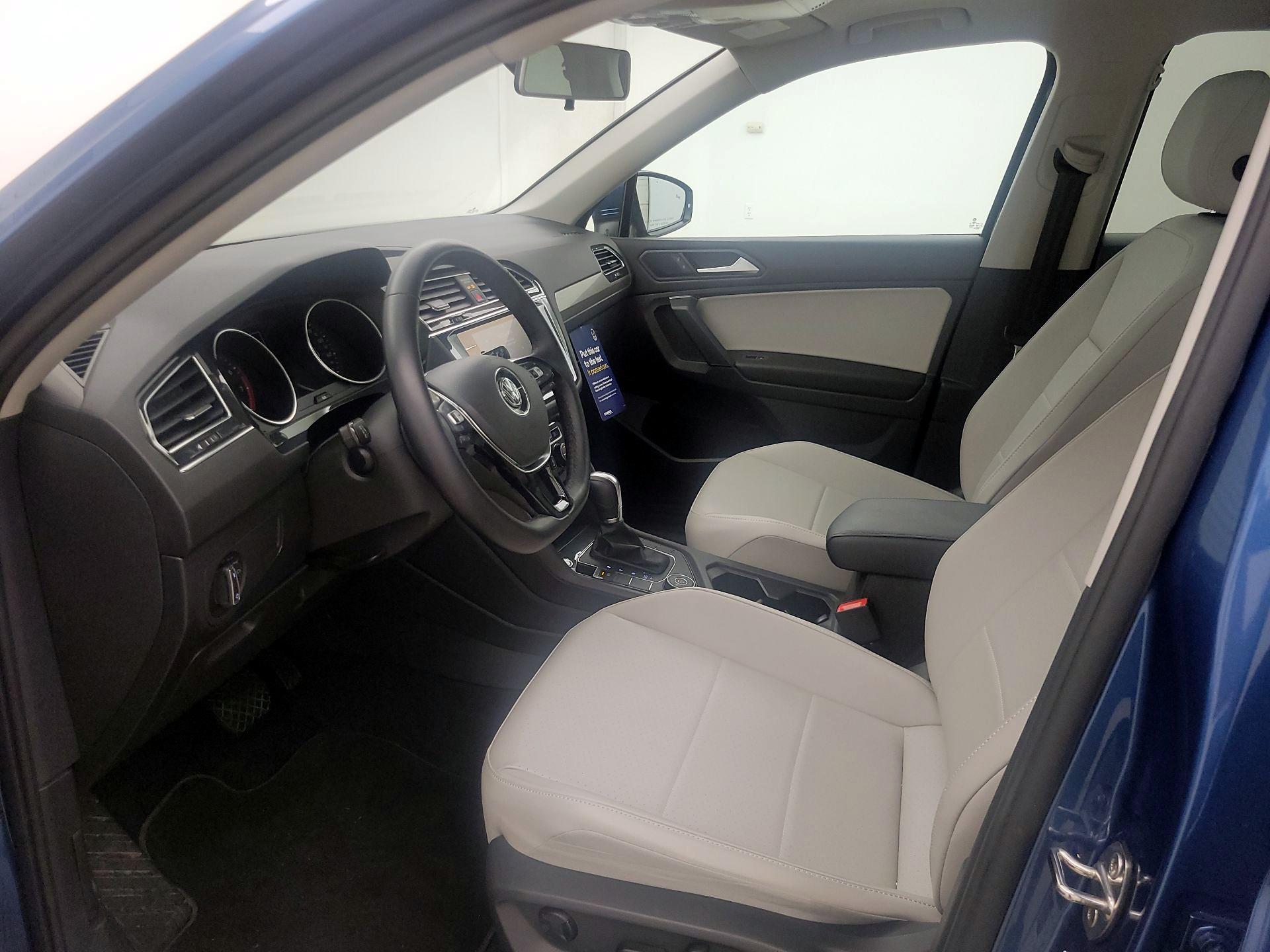 Thumbnail: 2019 Volkswagen Tiguan - 11