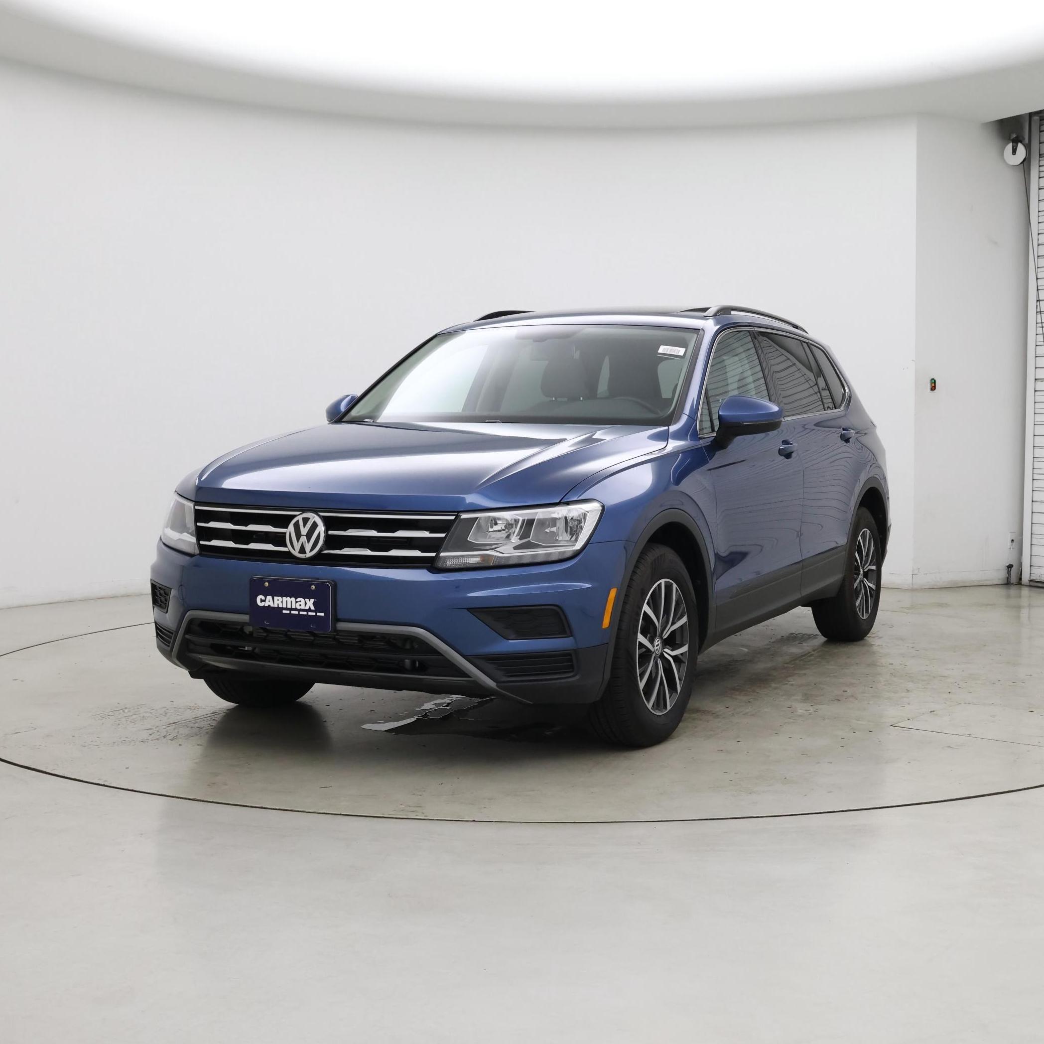 Thumbnail: 2019 Volkswagen Tiguan - 4