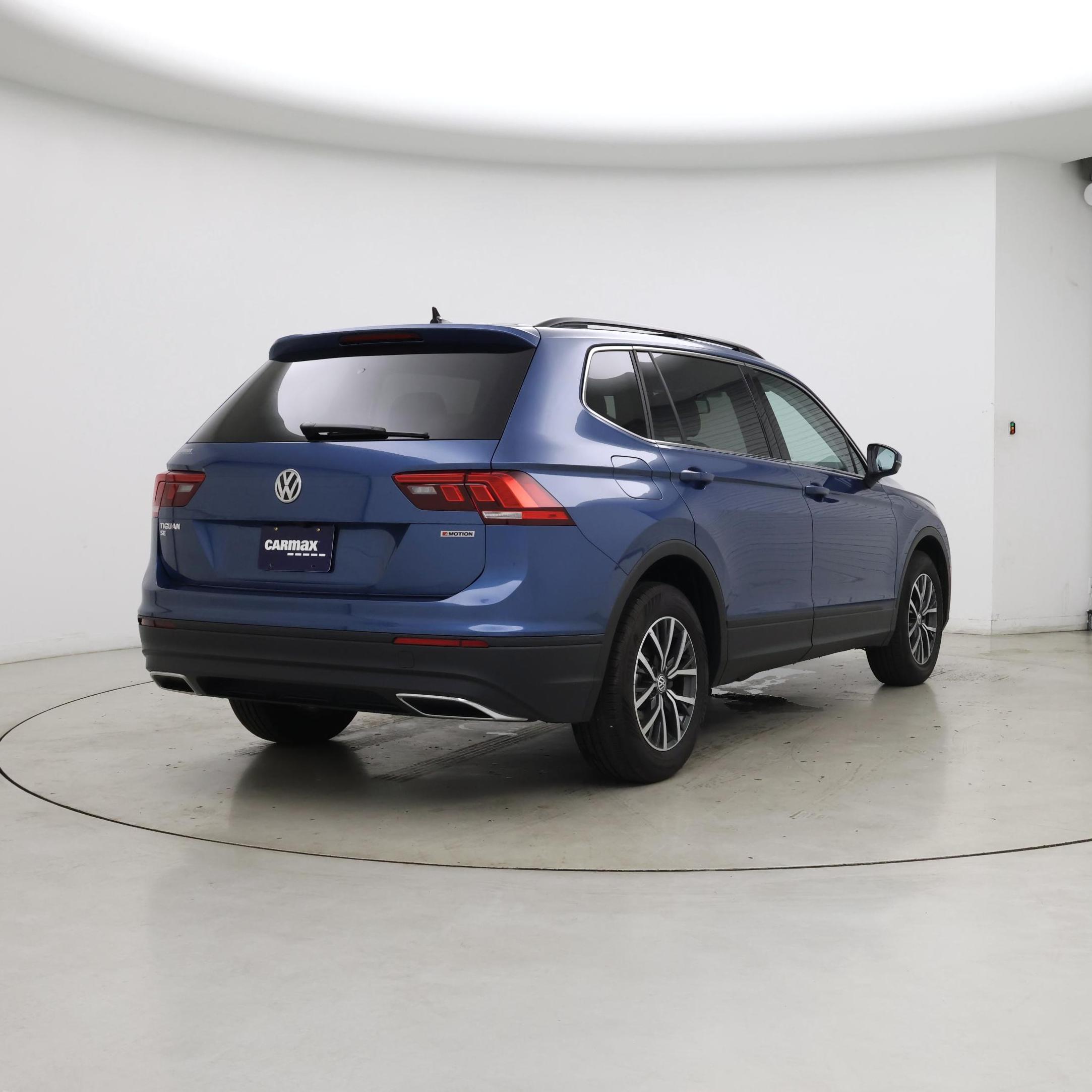 Thumbnail: 2019 Volkswagen Tiguan - 8