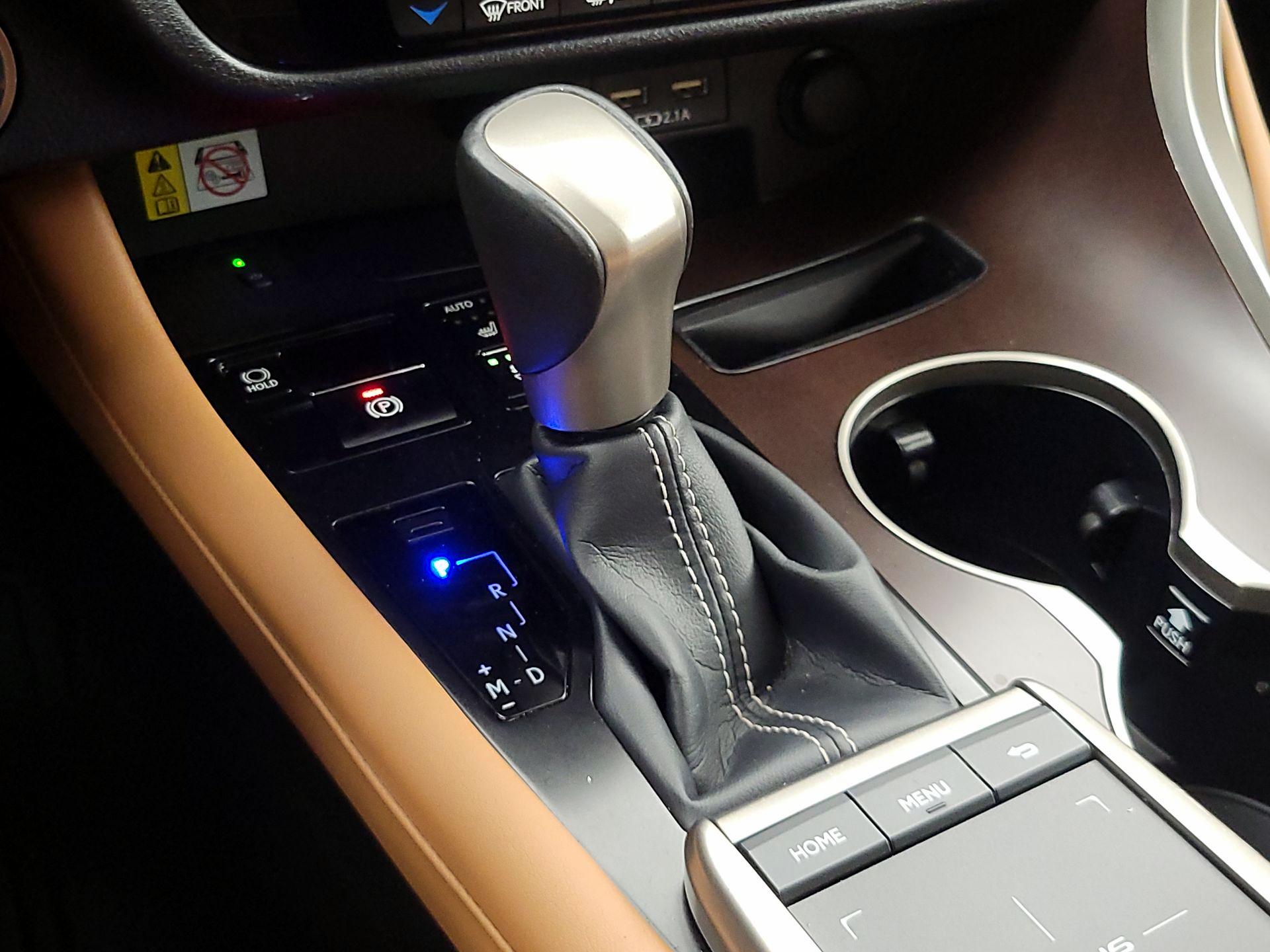 Thumbnail: 2021 Lexus RX - 17