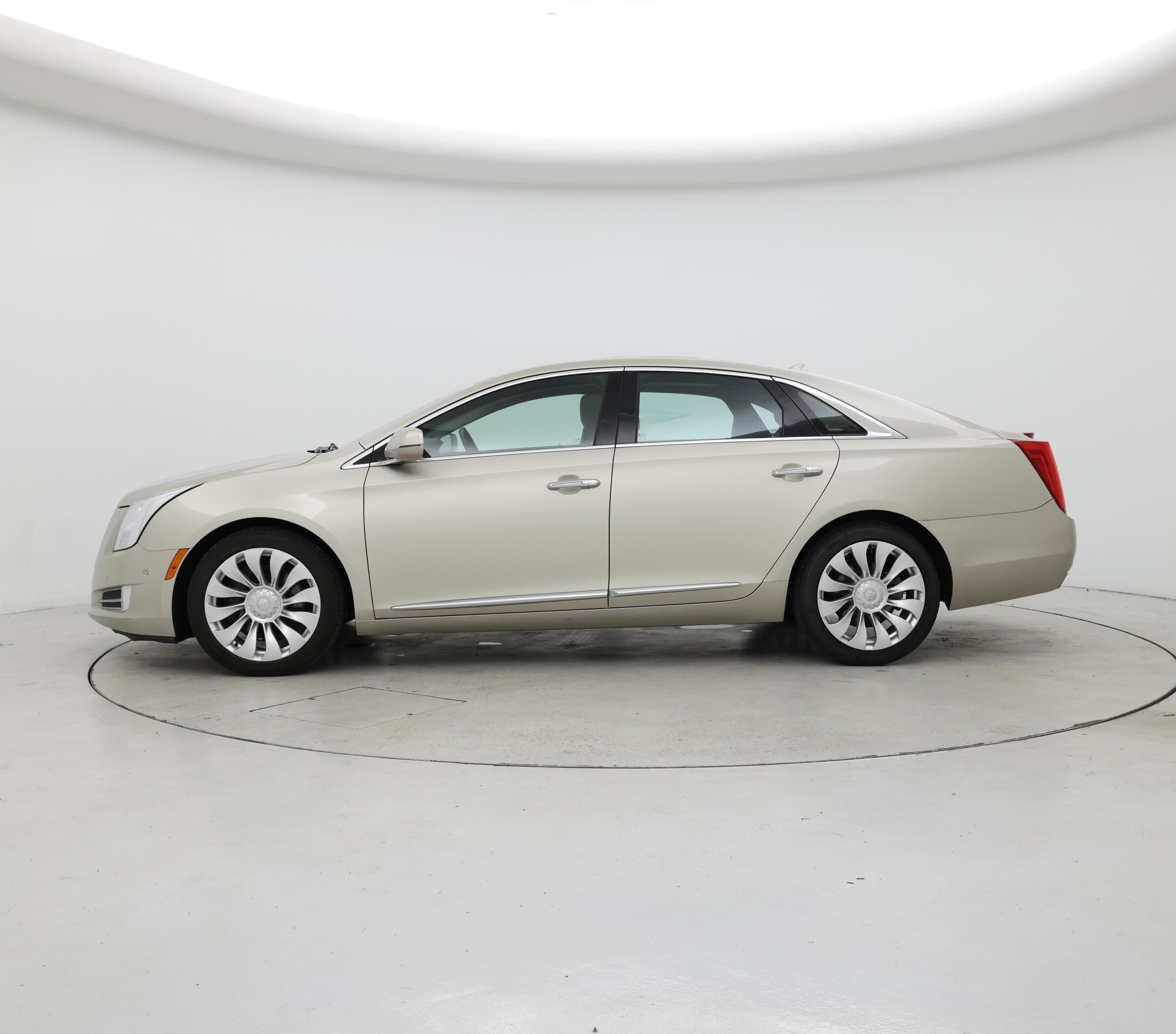 Thumbnail: 2014 Cadillac XTS - 3
