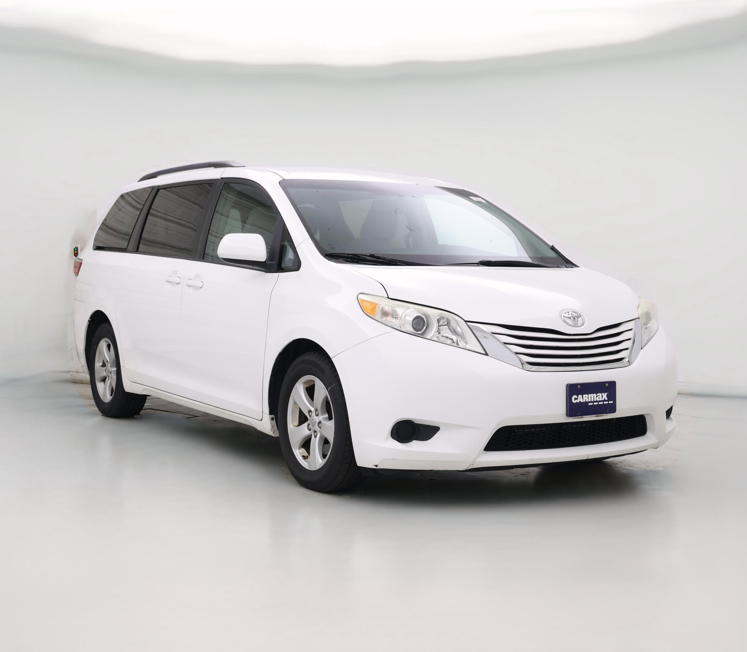 Thumbnail: 2015 Toyota Sienna - 1