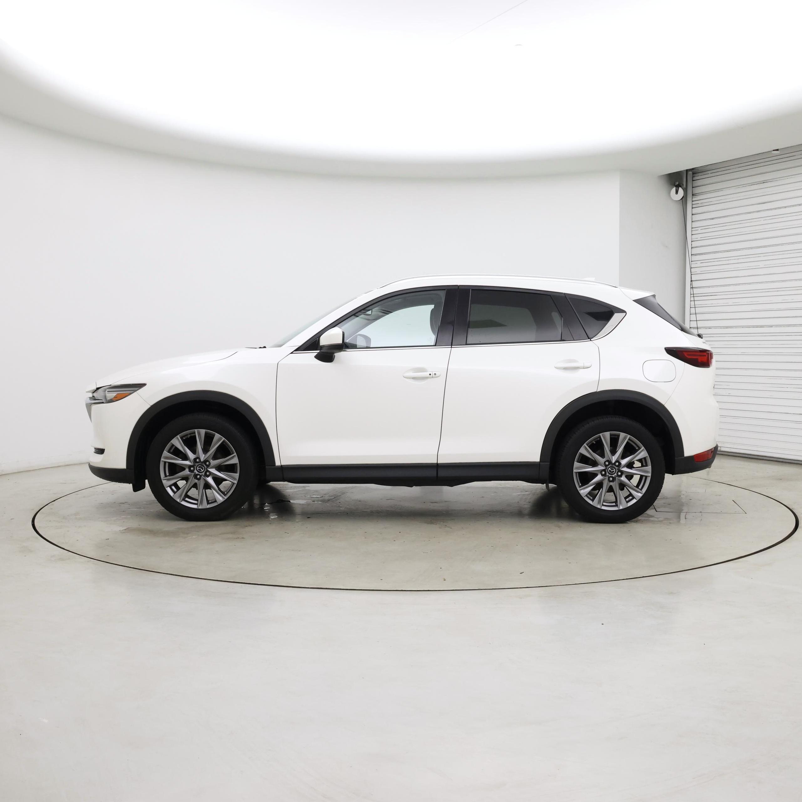 Thumbnail: 2020 Mazda CX-5 - 3