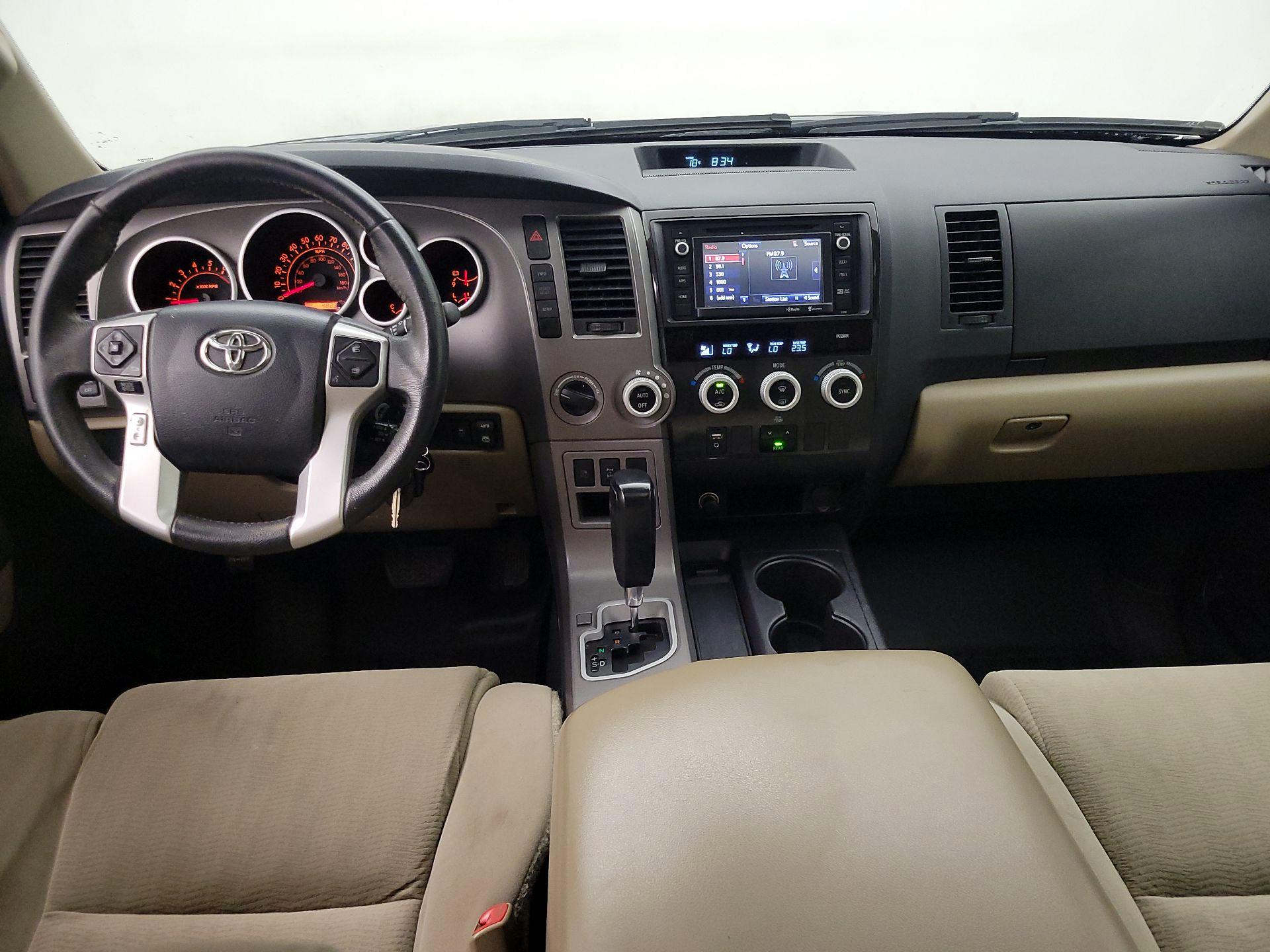Thumbnail: 2015 Toyota Sequoia - 9