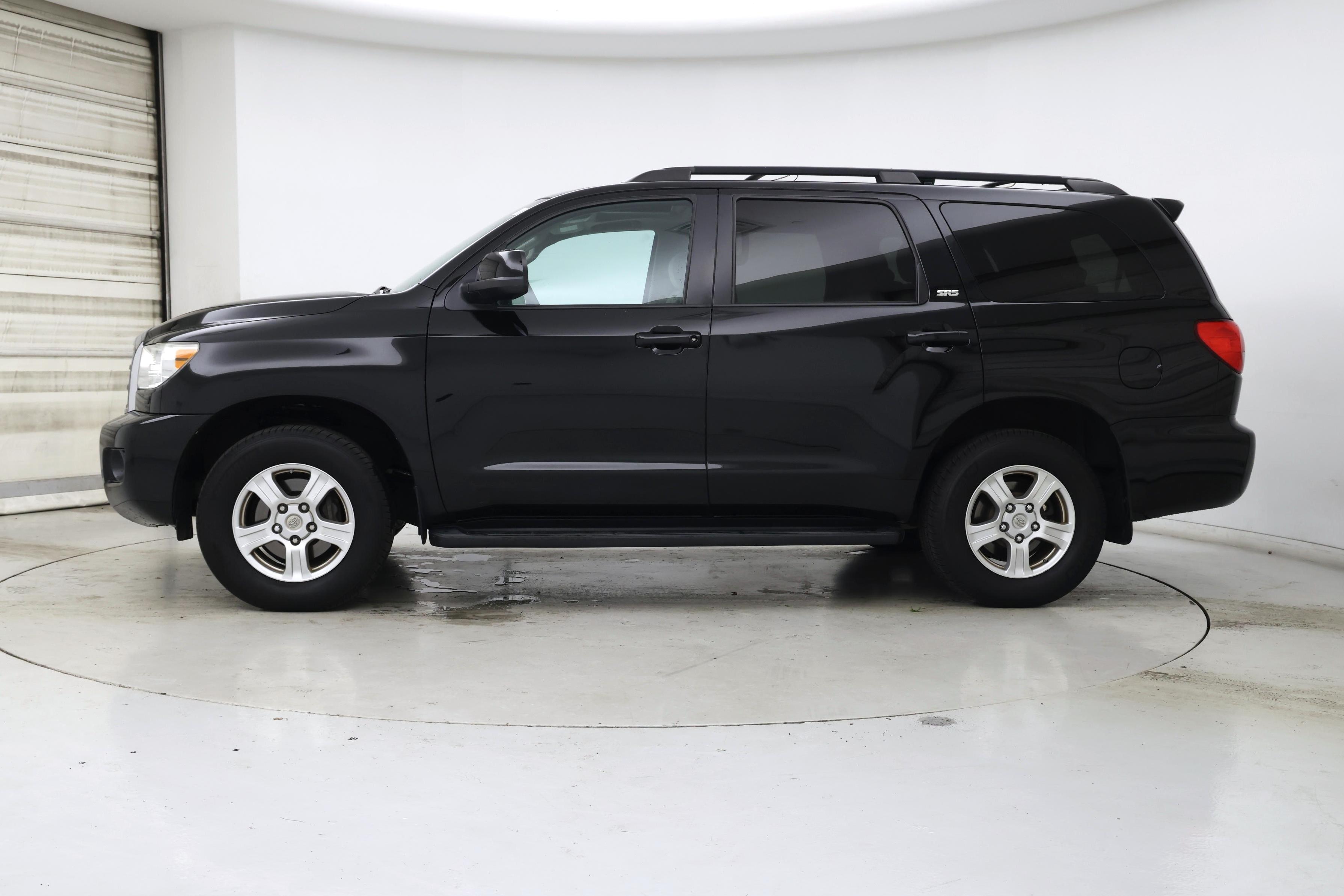 Thumbnail: 2015 Toyota Sequoia - 3