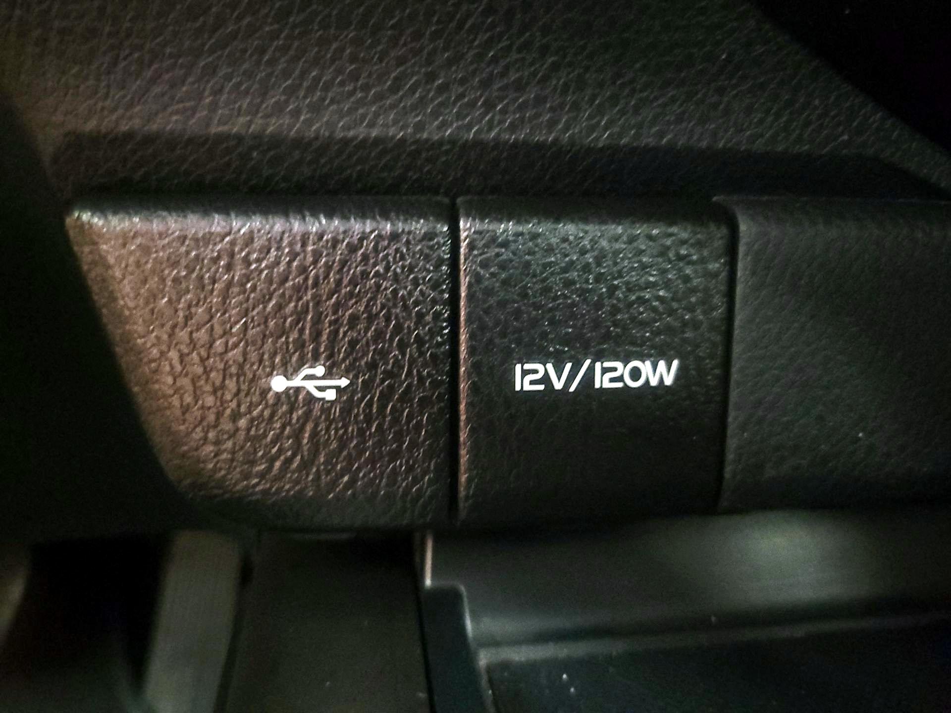 Thumbnail: 2023 Toyota Camry - 18