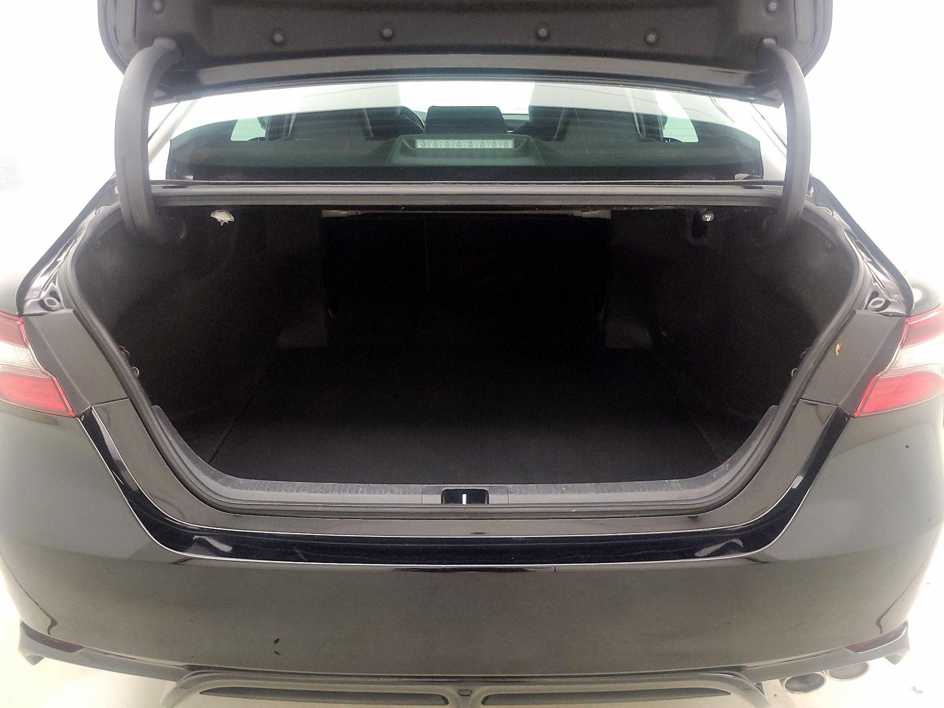 Thumbnail: 2023 Toyota Camry - 20