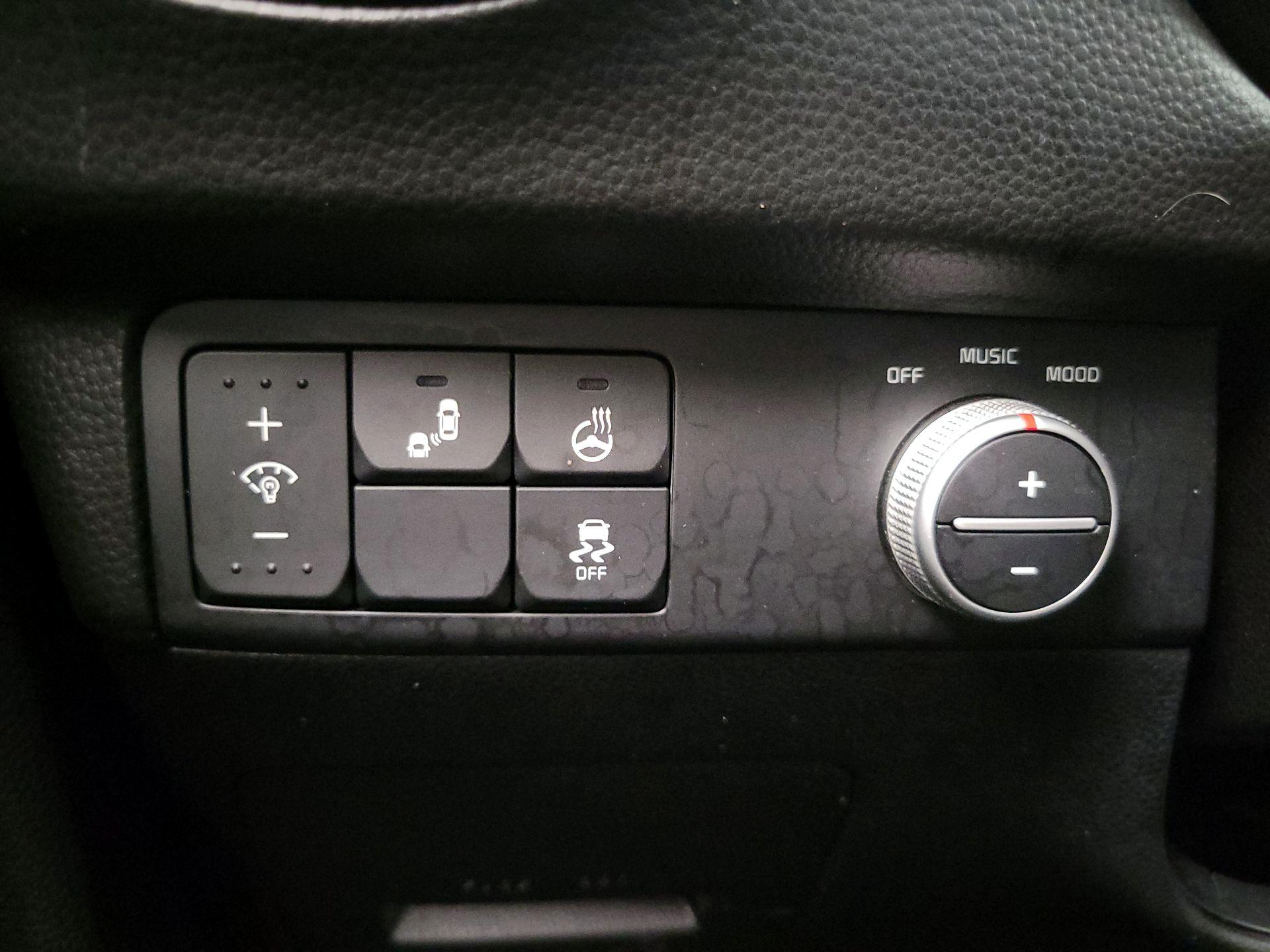 Thumbnail: 2019 Kia Soul - 13