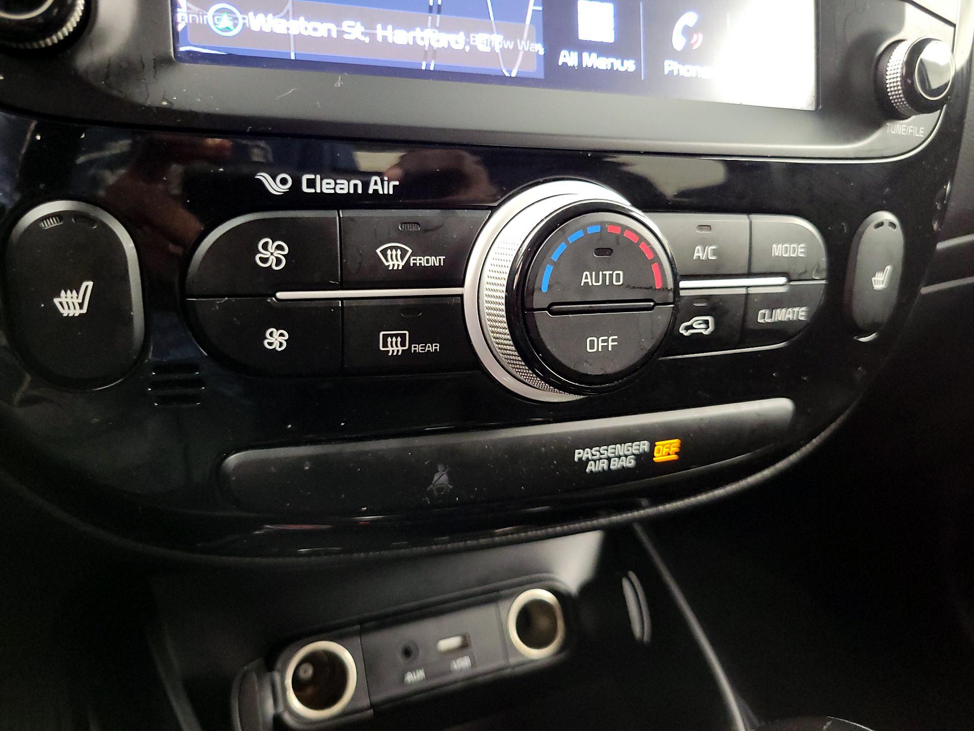 Thumbnail: 2019 Kia Soul - 17