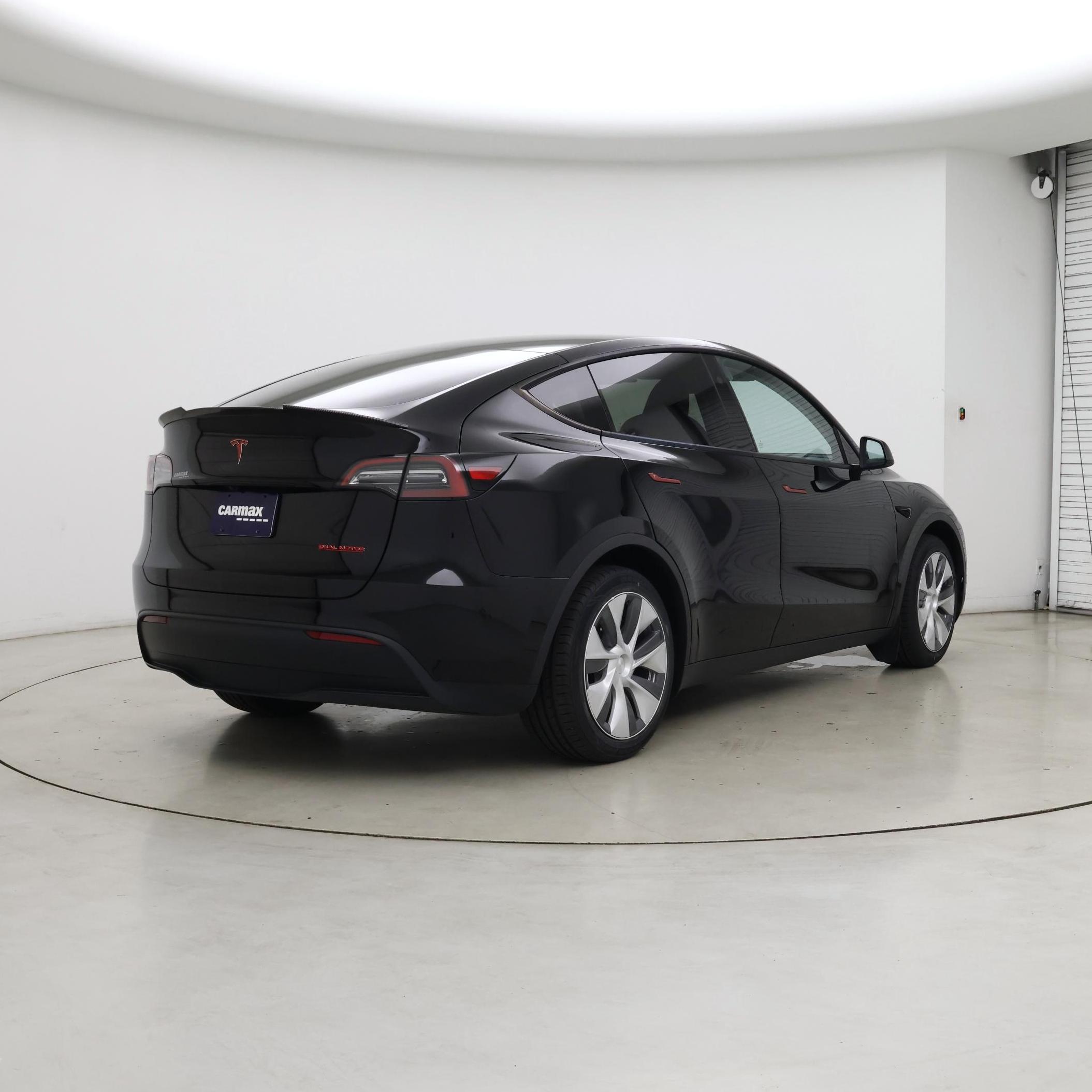 Thumbnail: 2023 Tesla Model Y - 8