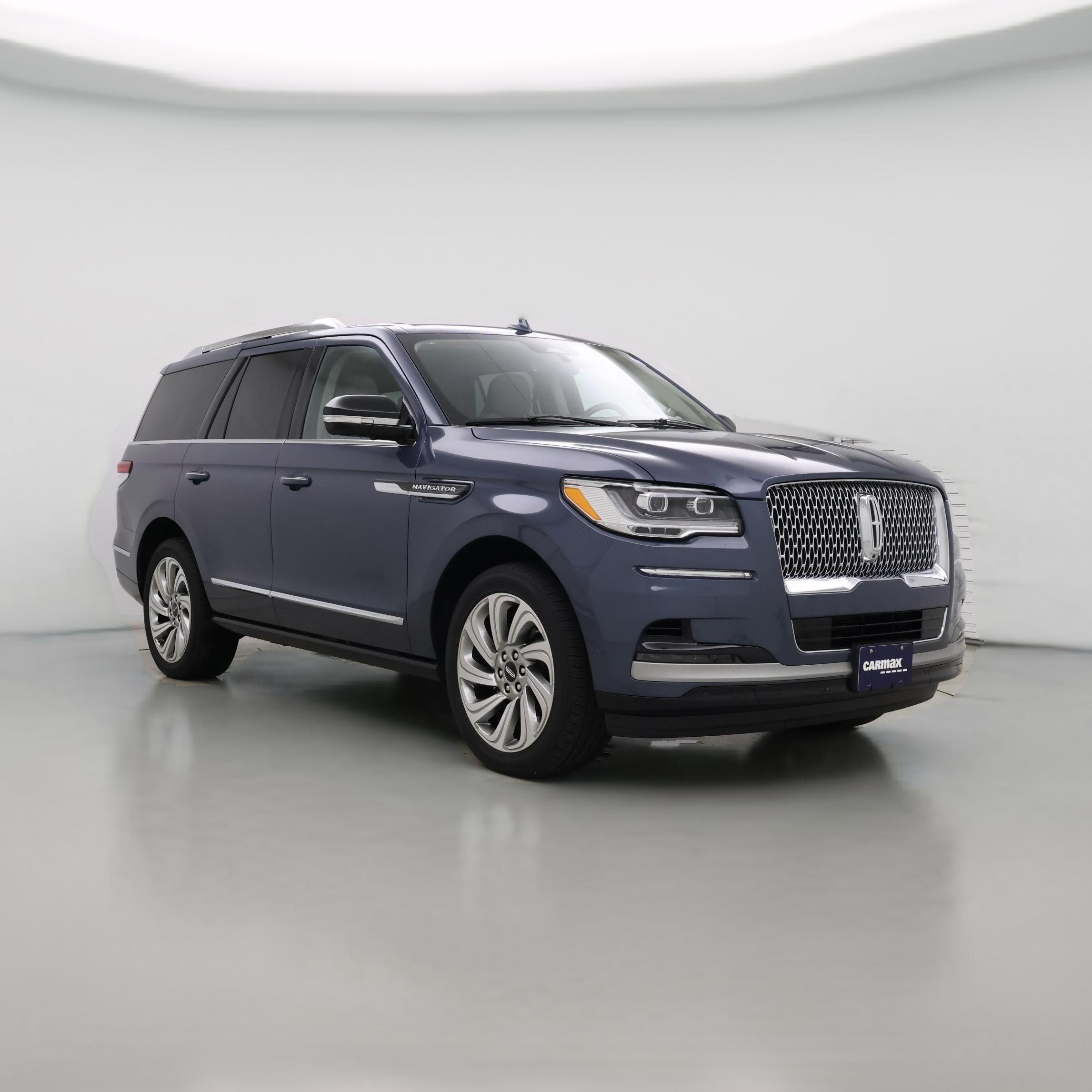 Thumbnail: 2023 Lincoln Navigator - 1