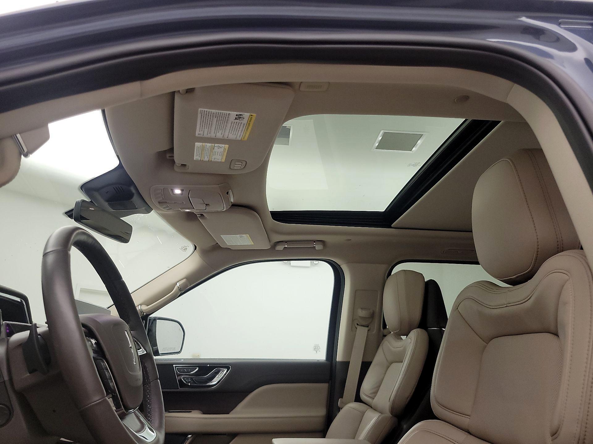 Thumbnail: 2023 Lincoln Navigator - 20