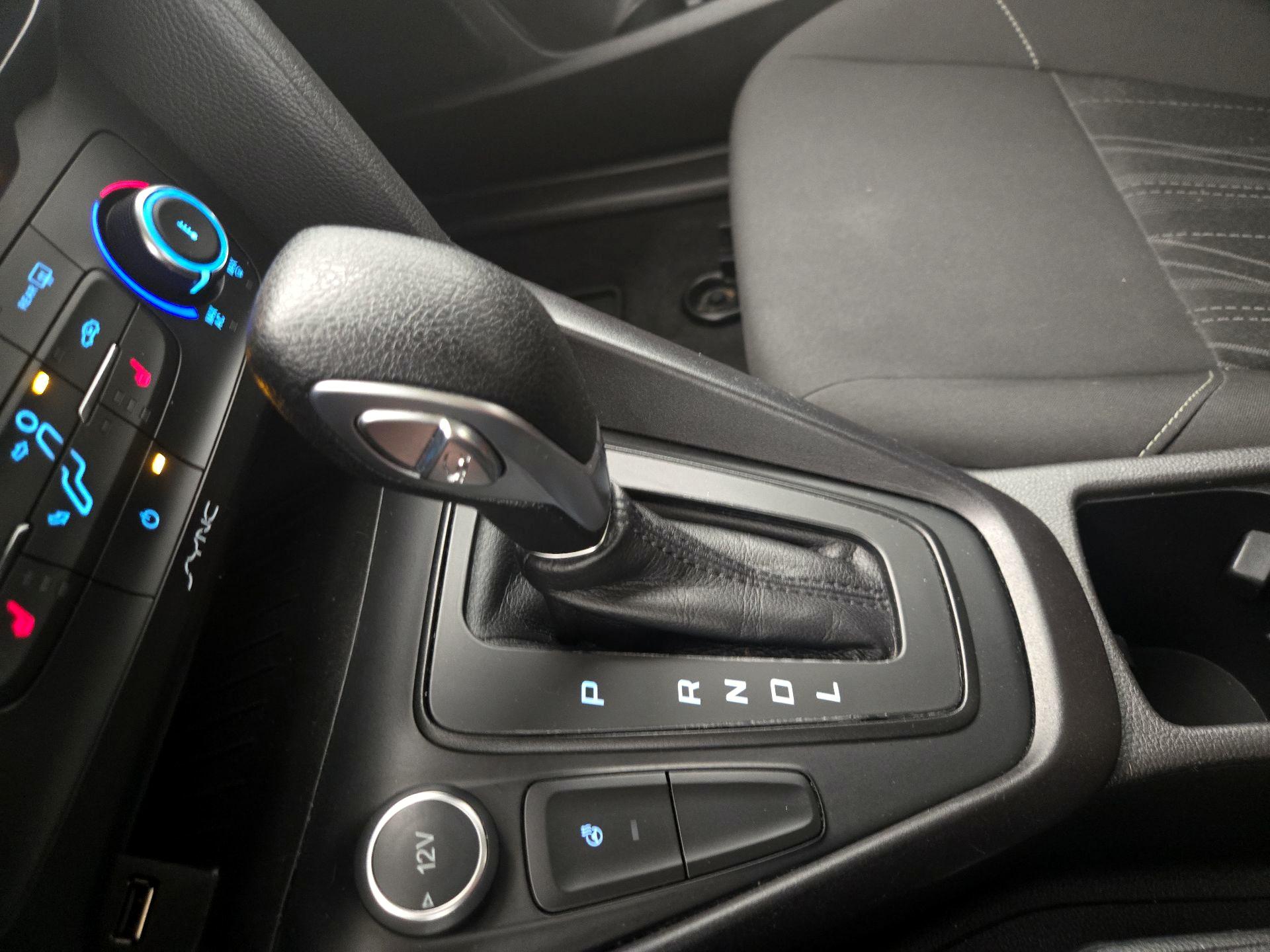 Thumbnail: 2017 Ford Focus - 17