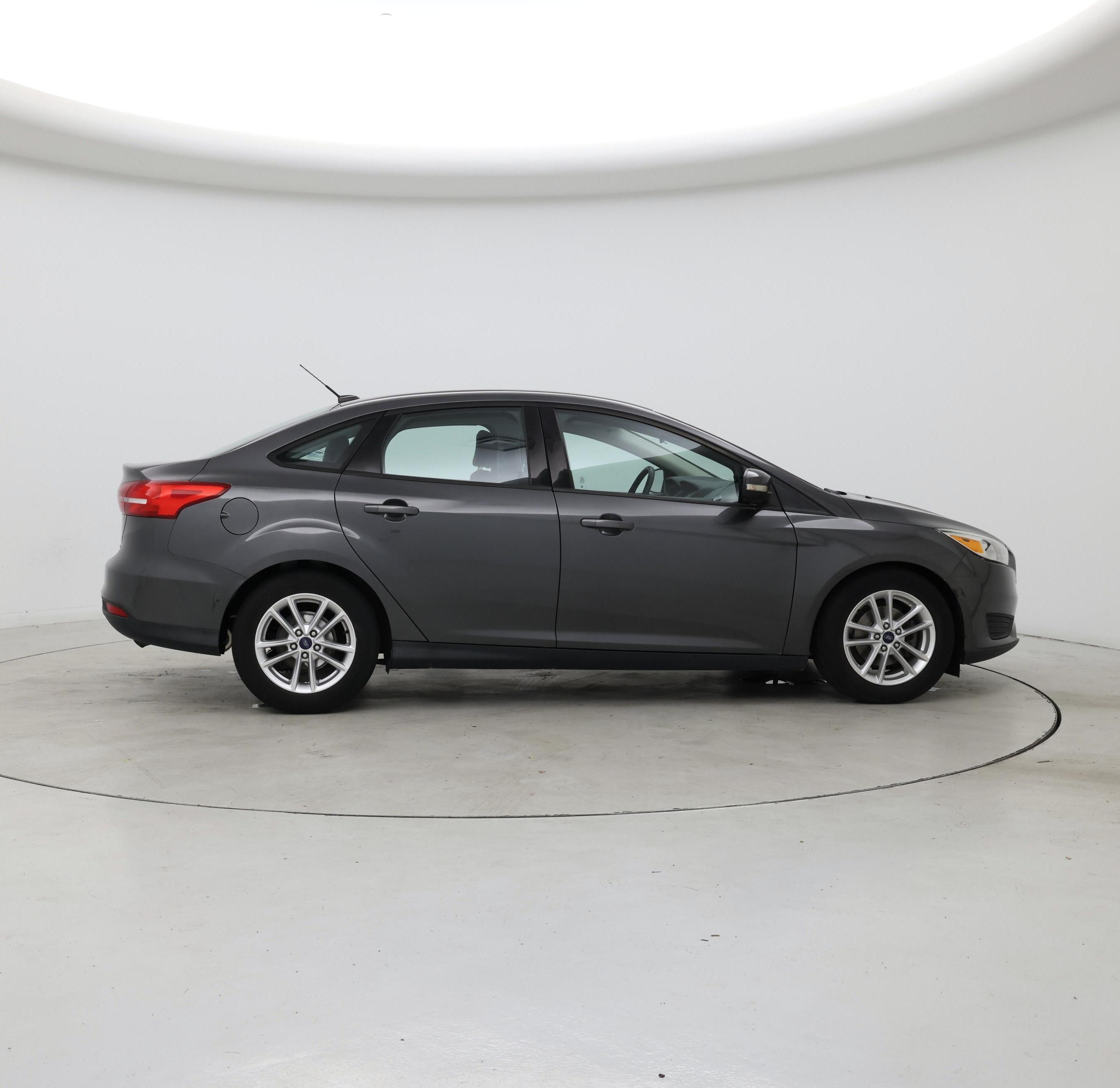 Thumbnail: 2017 Ford Focus - 7