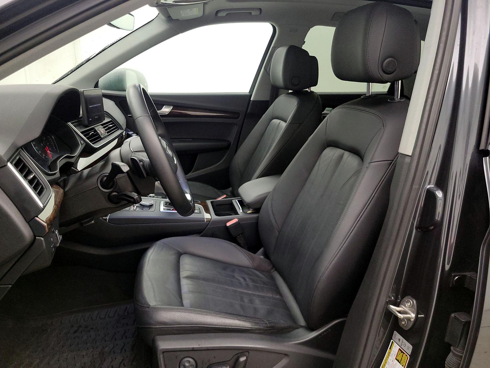 Thumbnail: 2019 Audi Q5 - 11