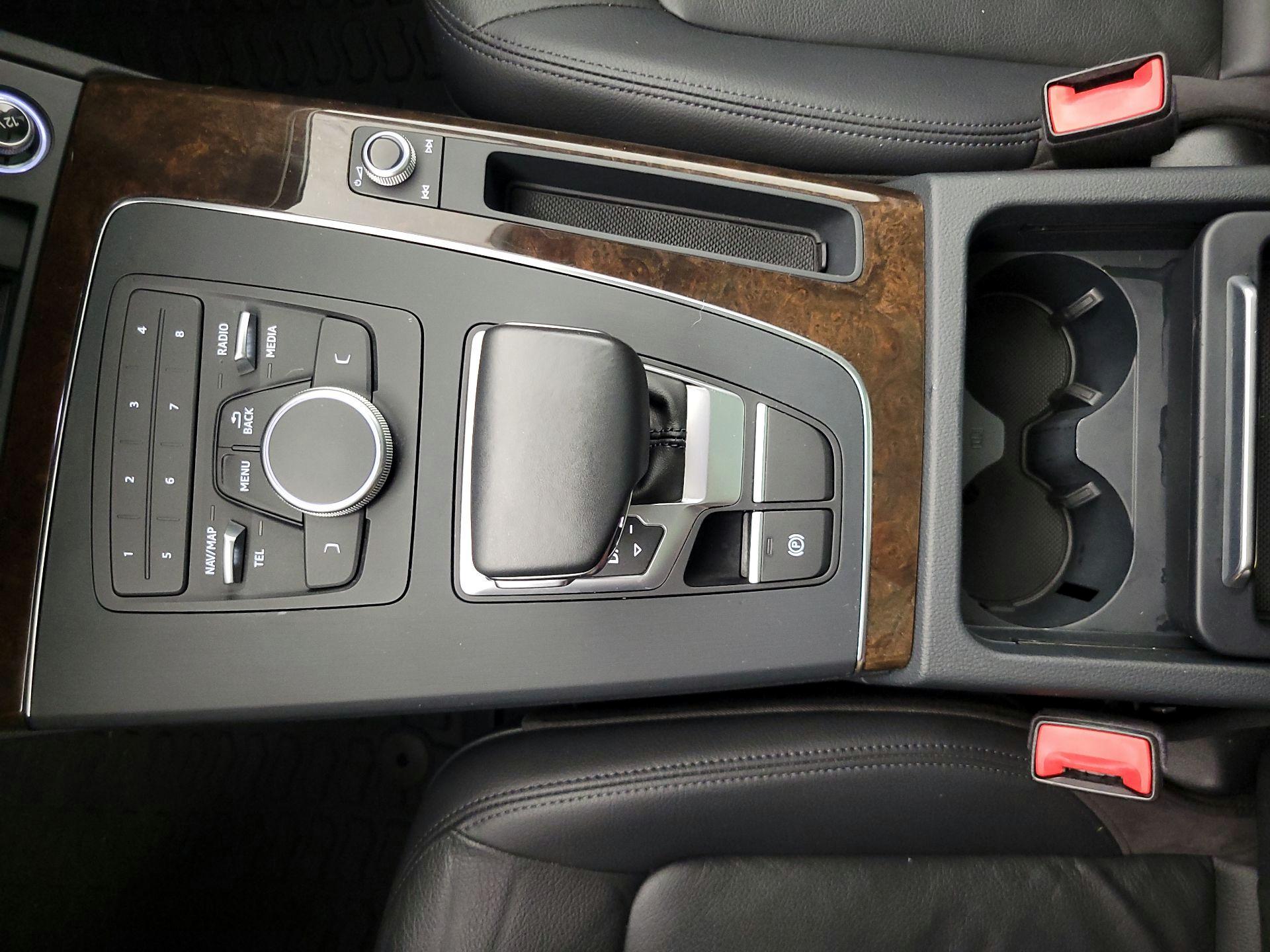Thumbnail: 2019 Audi Q5 - 17