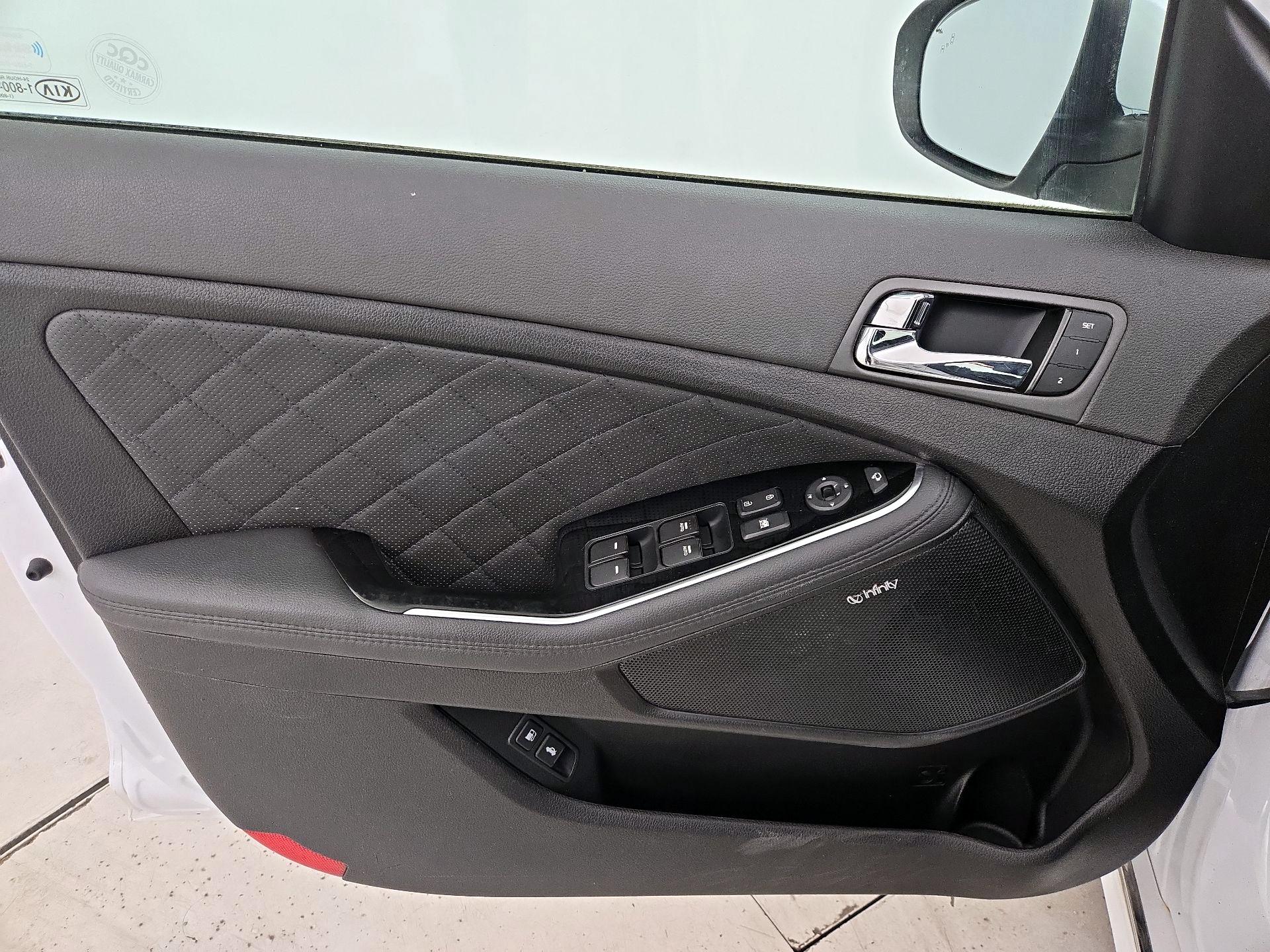 Thumbnail: 2014 Kia Optima - 12