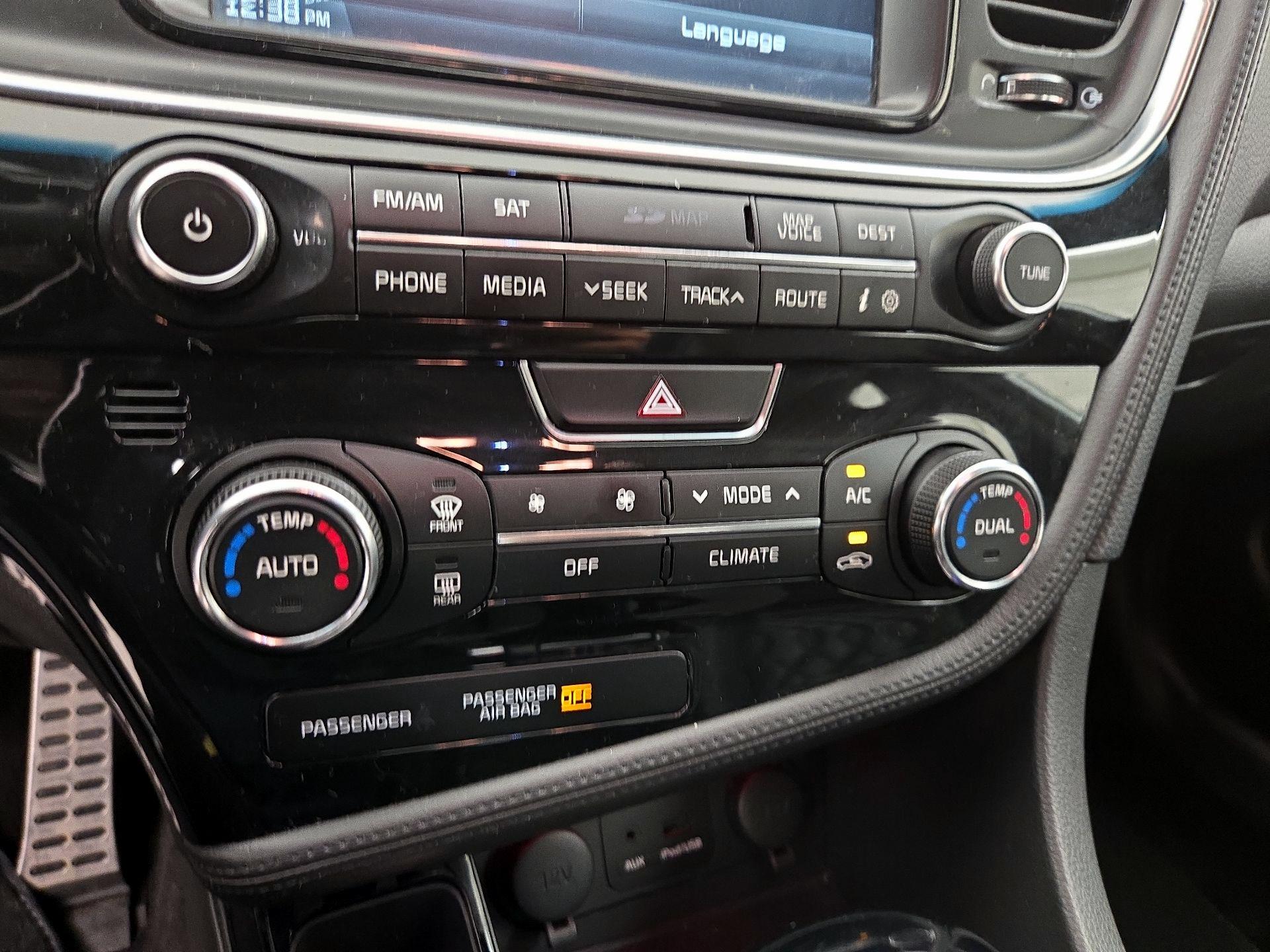 Thumbnail: 2014 Kia Optima - 17