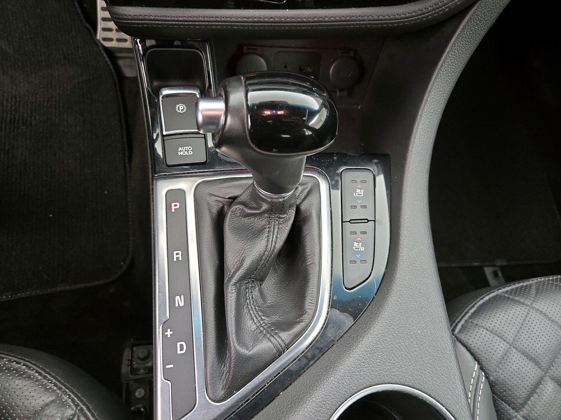 Thumbnail: 2014 Kia Optima - 18