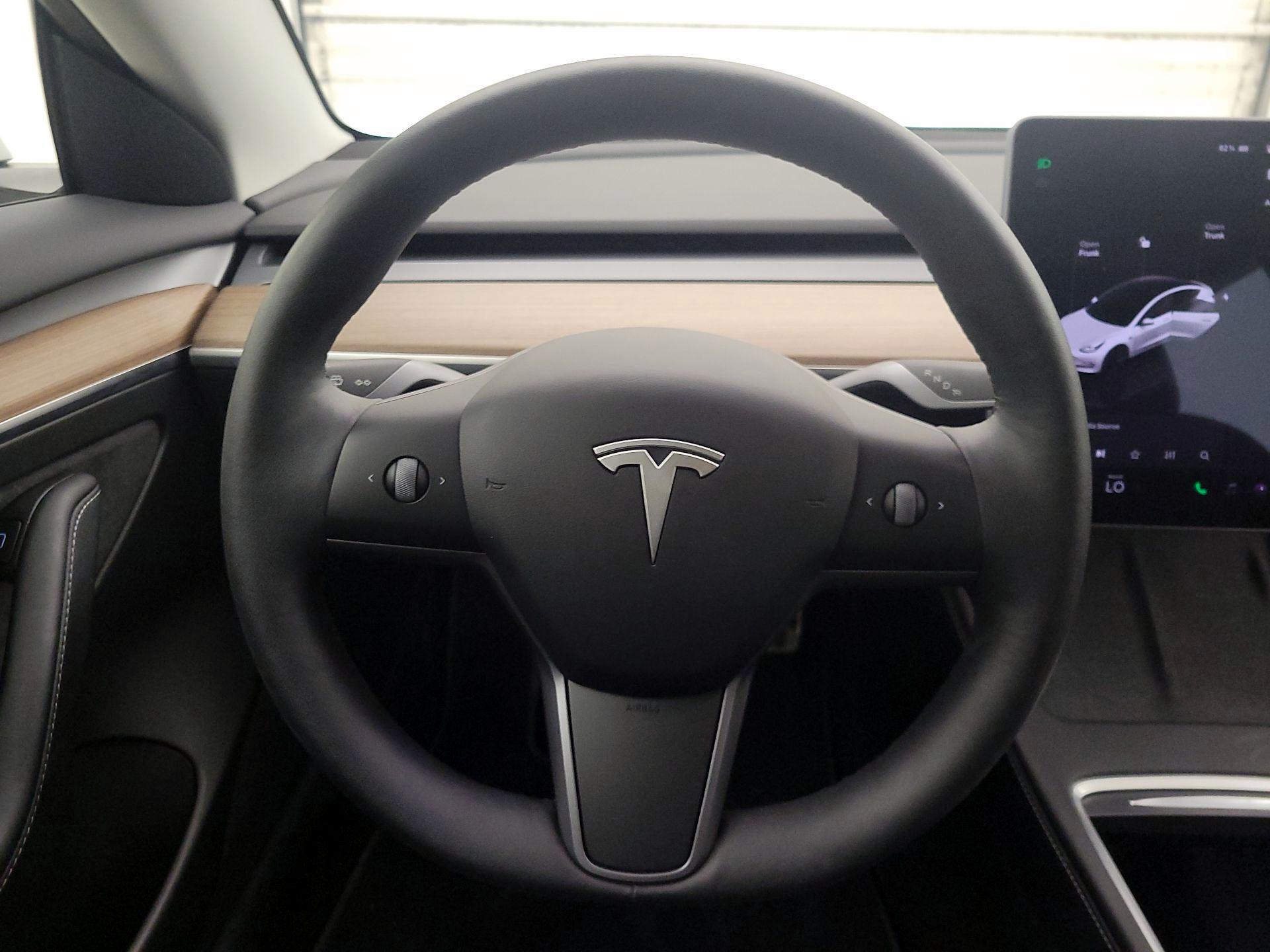Thumbnail: 2022 Tesla Model 3 - 10