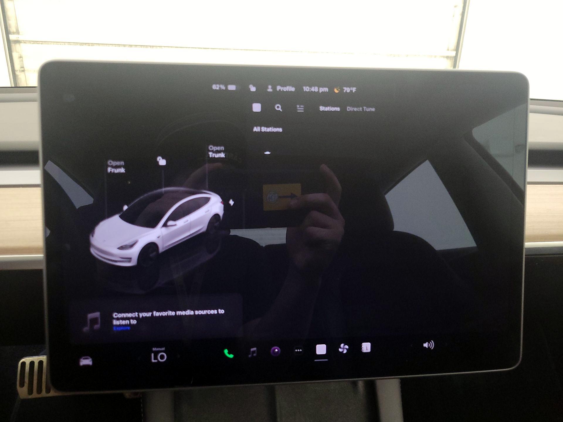 Thumbnail: 2022 Tesla Model 3 - 15