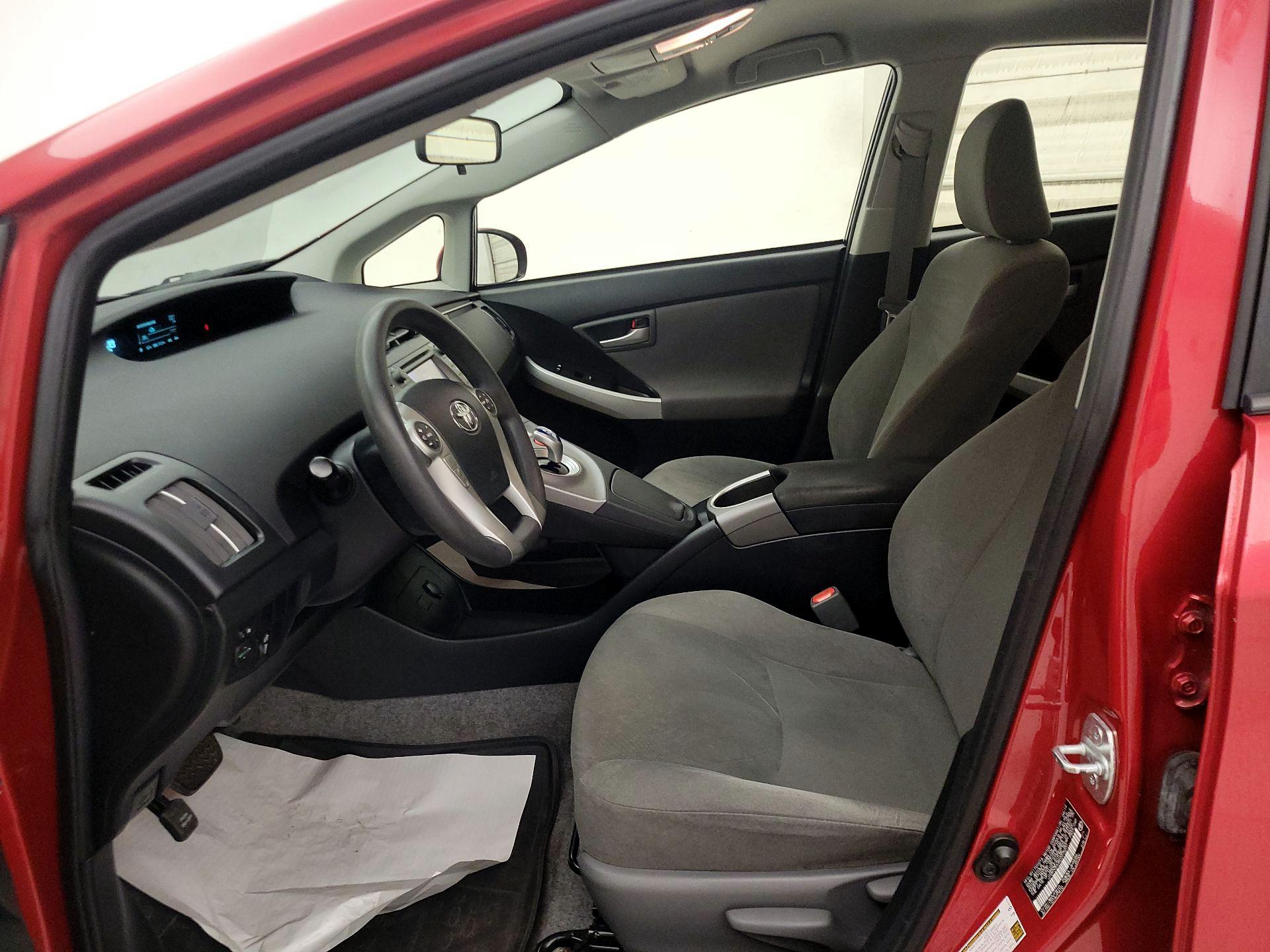 Thumbnail: 2014 Toyota Prius - 11