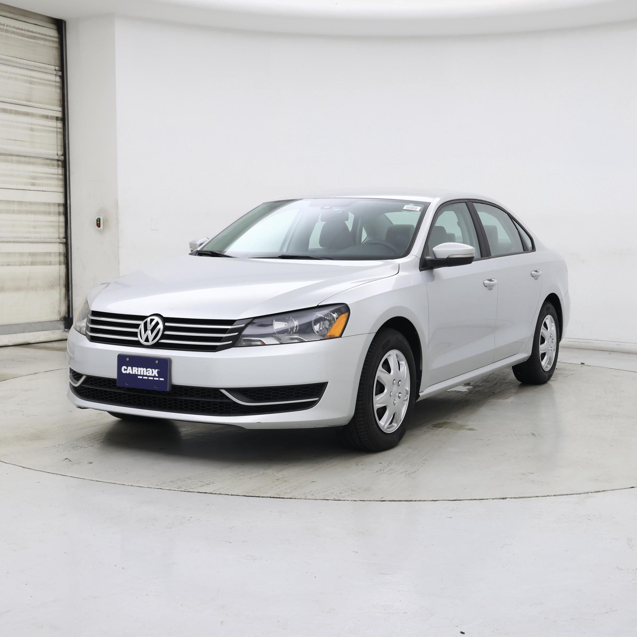 Thumbnail: 2014 Volkswagen Passat - 4