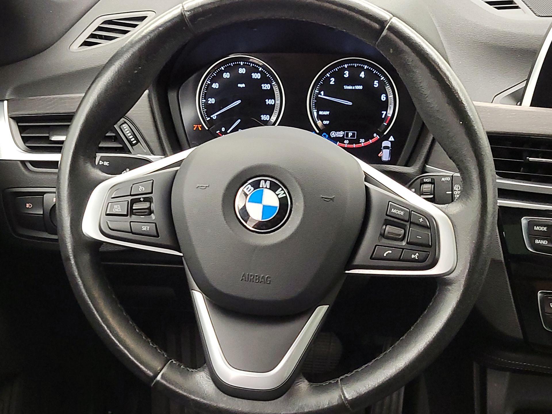 Thumbnail: 2019 BMW X1 - 10