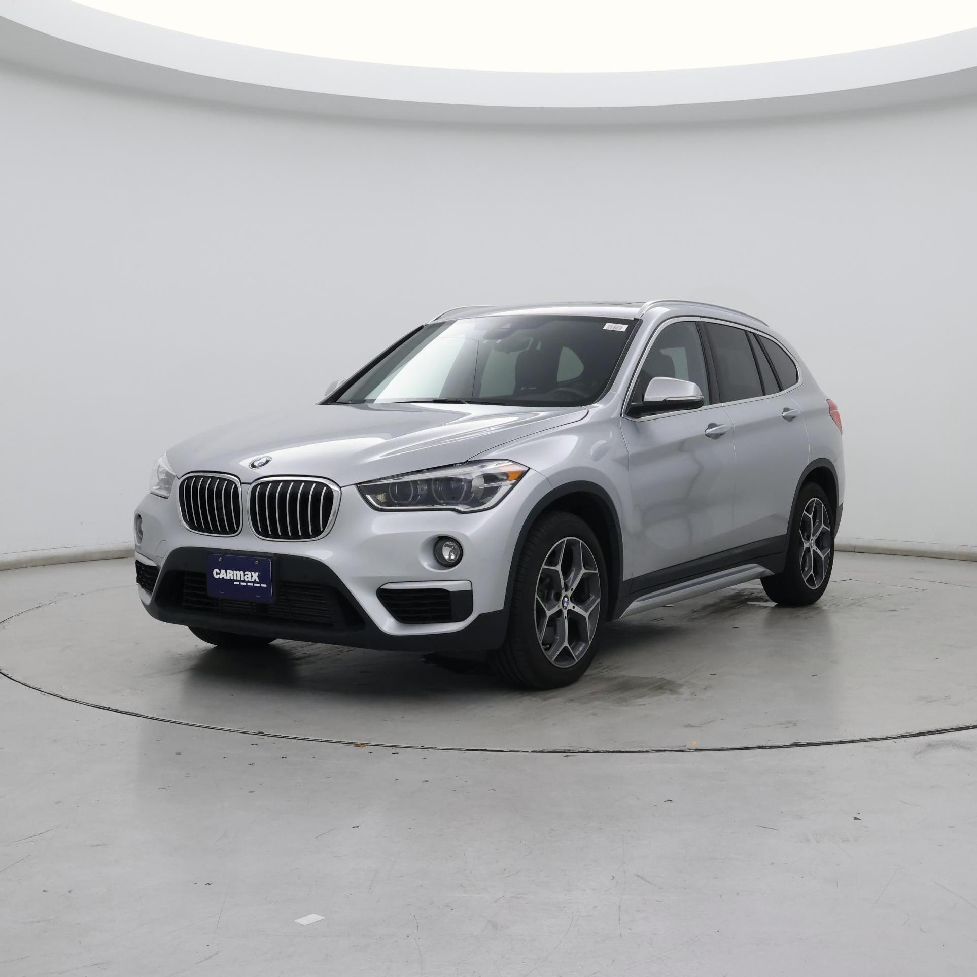 Thumbnail: 2019 BMW X1 - 4