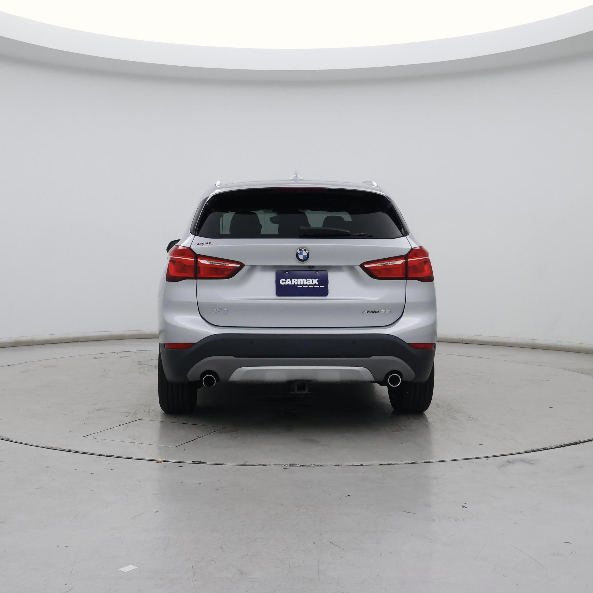 Thumbnail: 2019 BMW X1 - 6